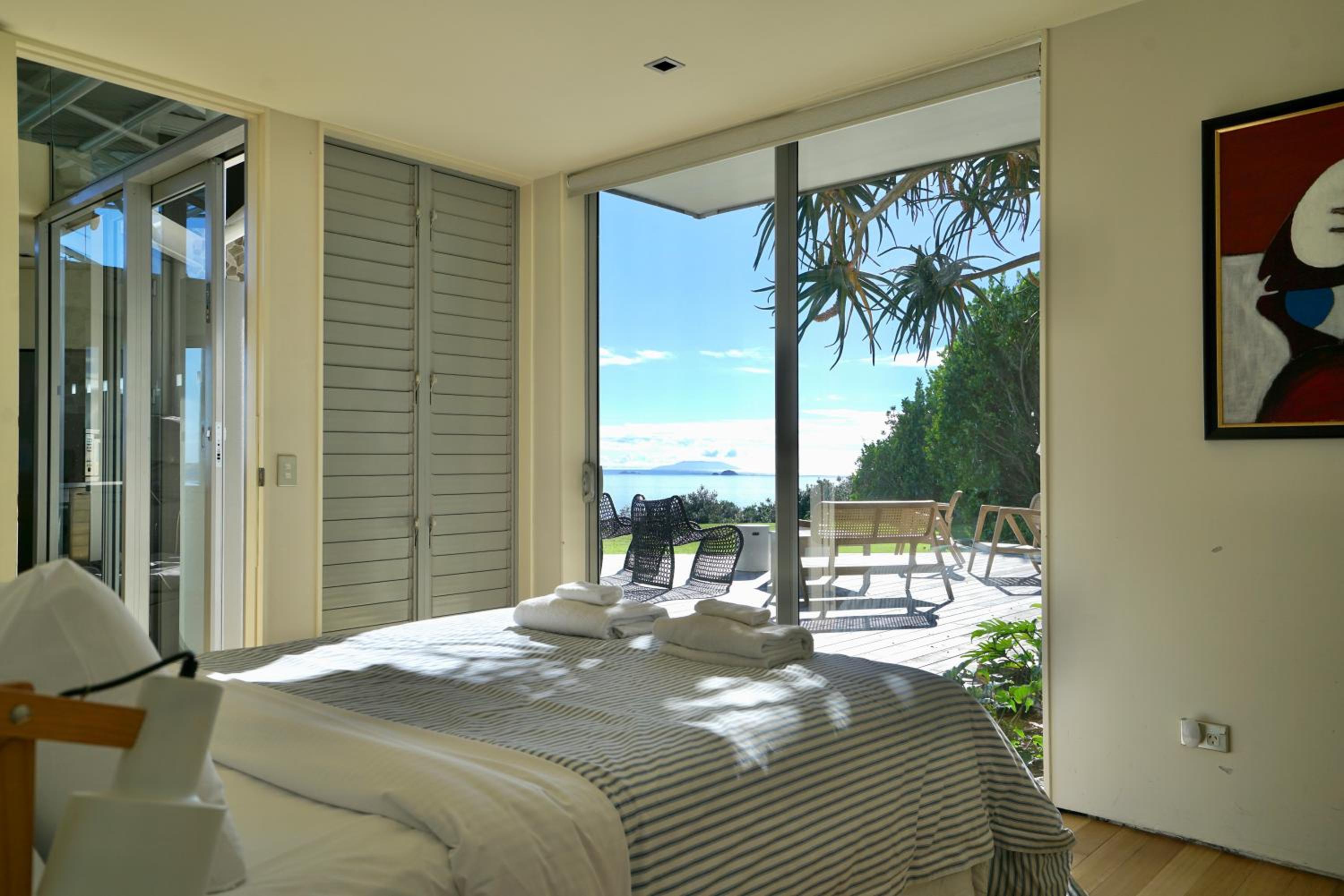 Nikau Estate, Oneroa - Be My Guest