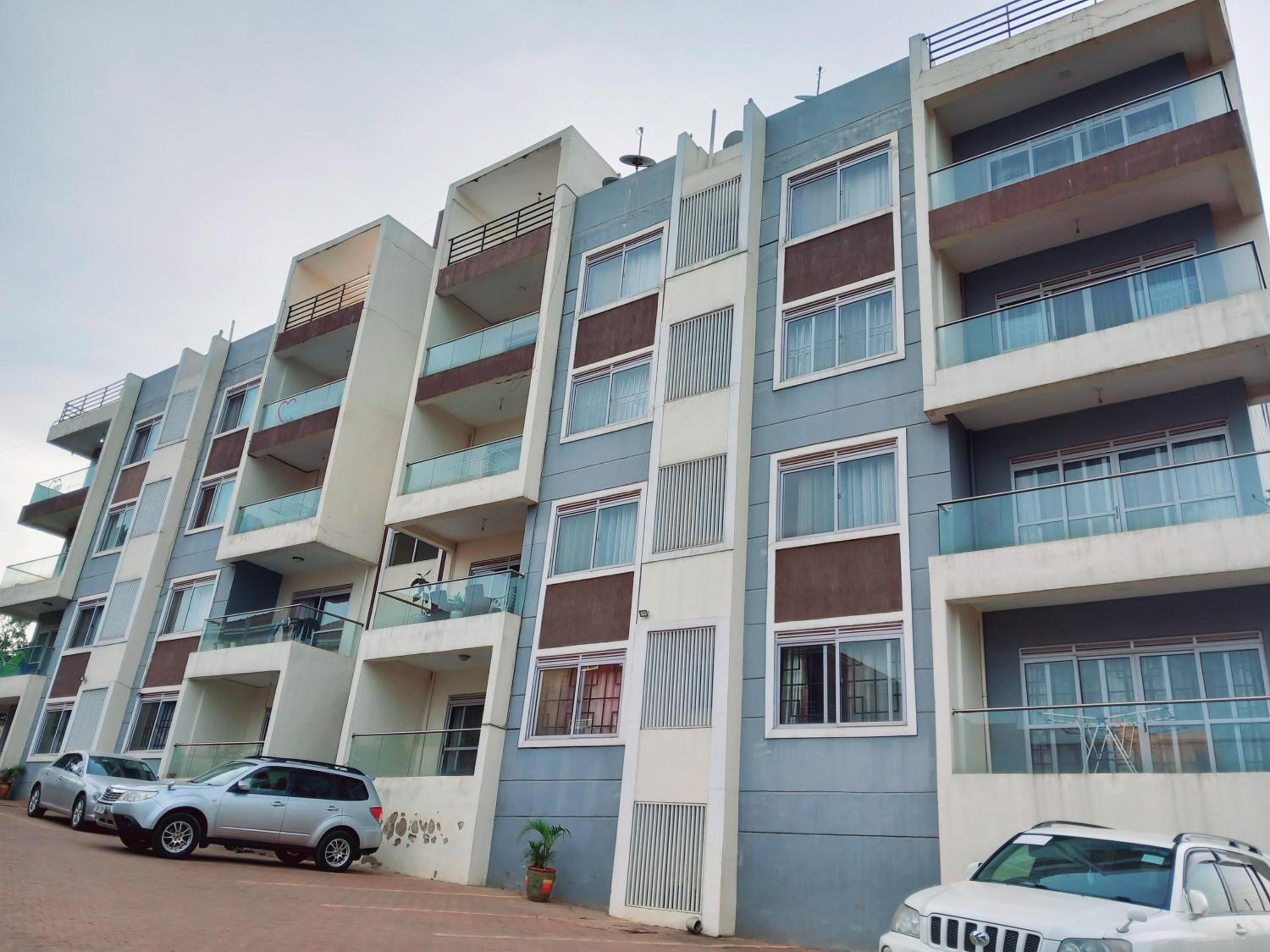 Spacious 2-Bed 2-Bath Apartment in Kampala-Muyenga view 2