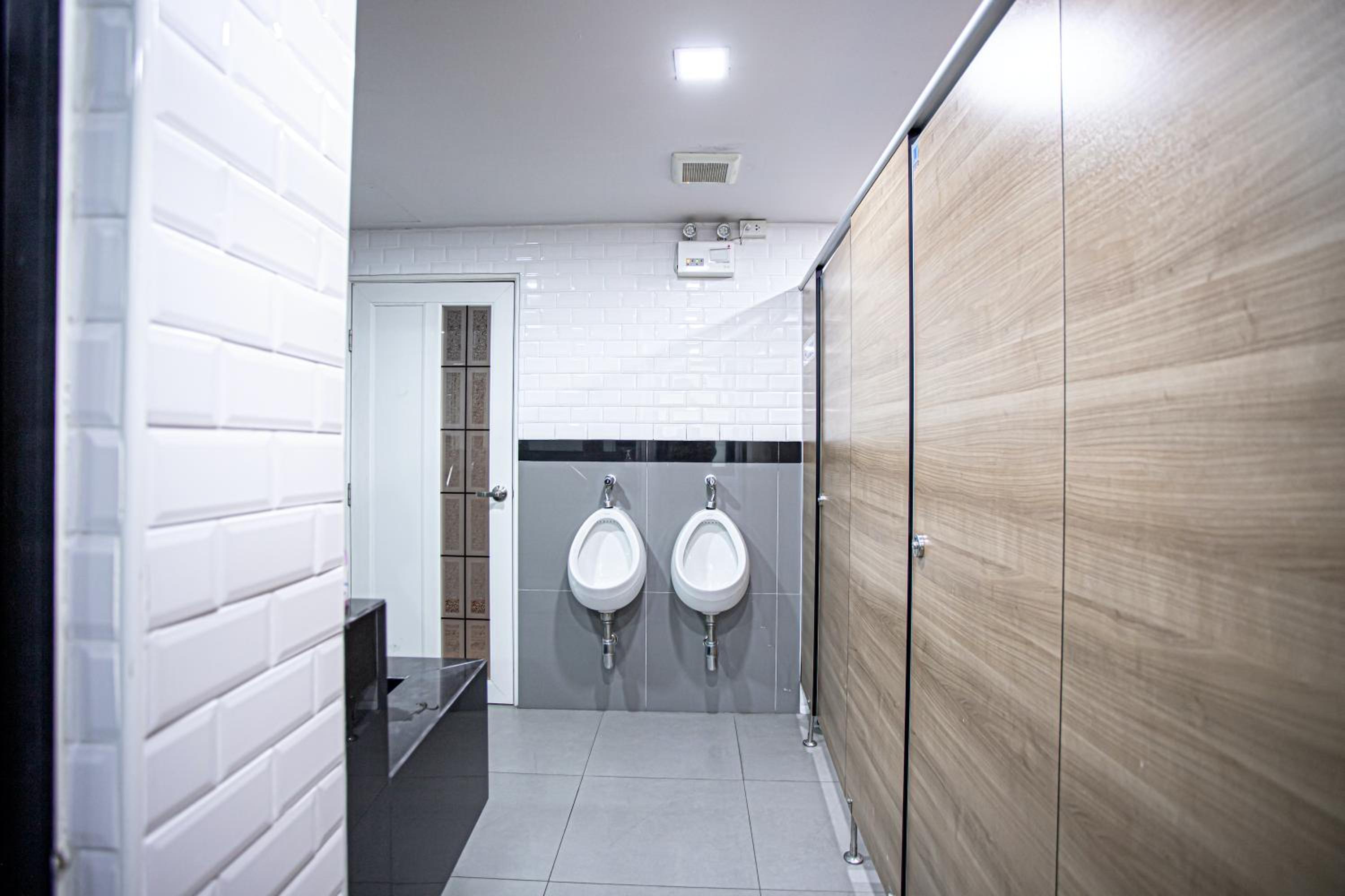 Travelier Hostel