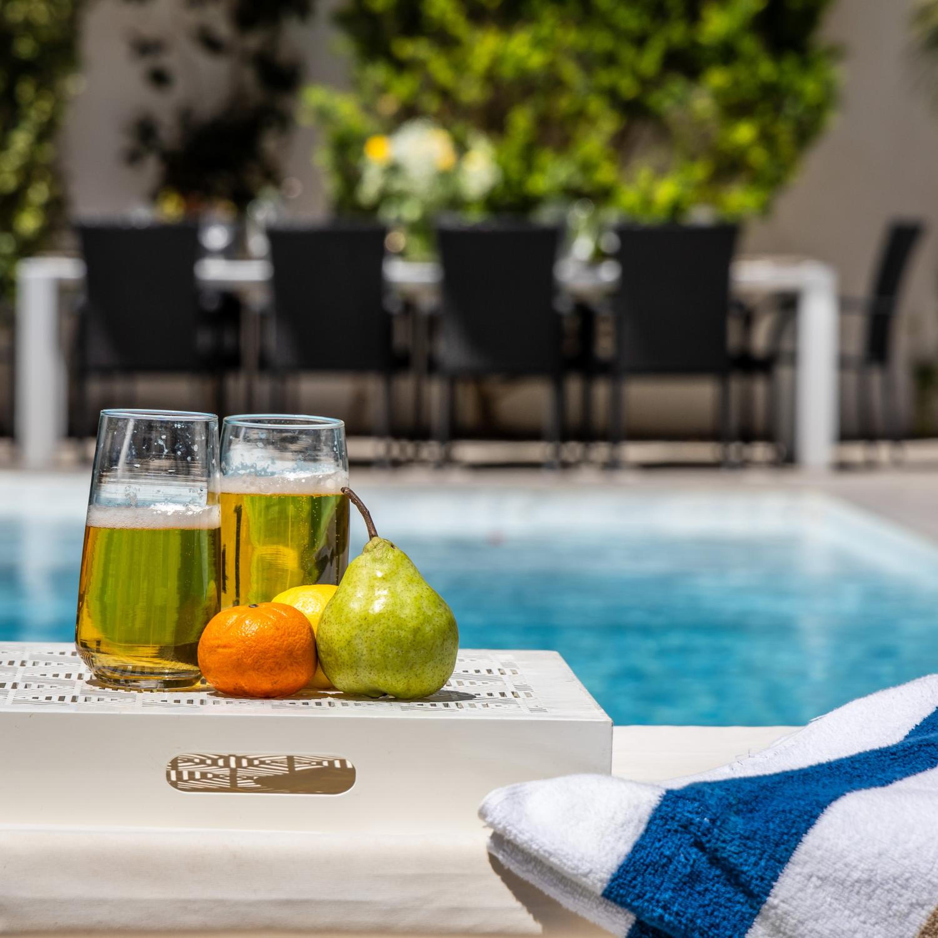 Luxurious Villa 5 BR, Pool, 3min from St Julian's view 5