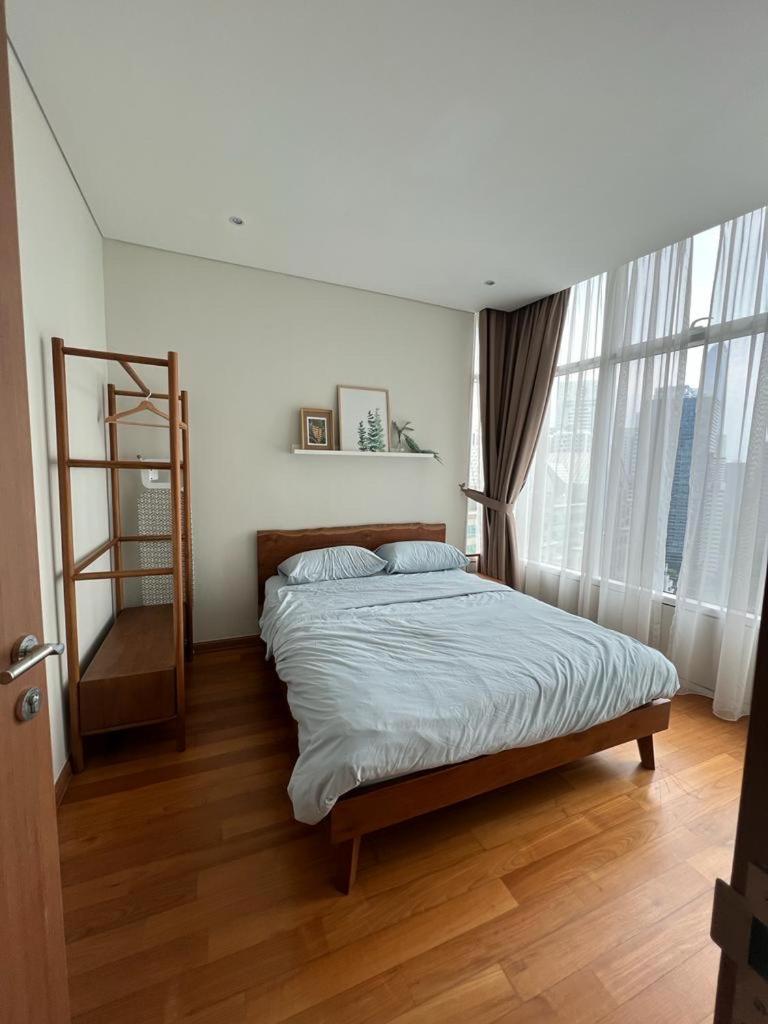 FNF Suites