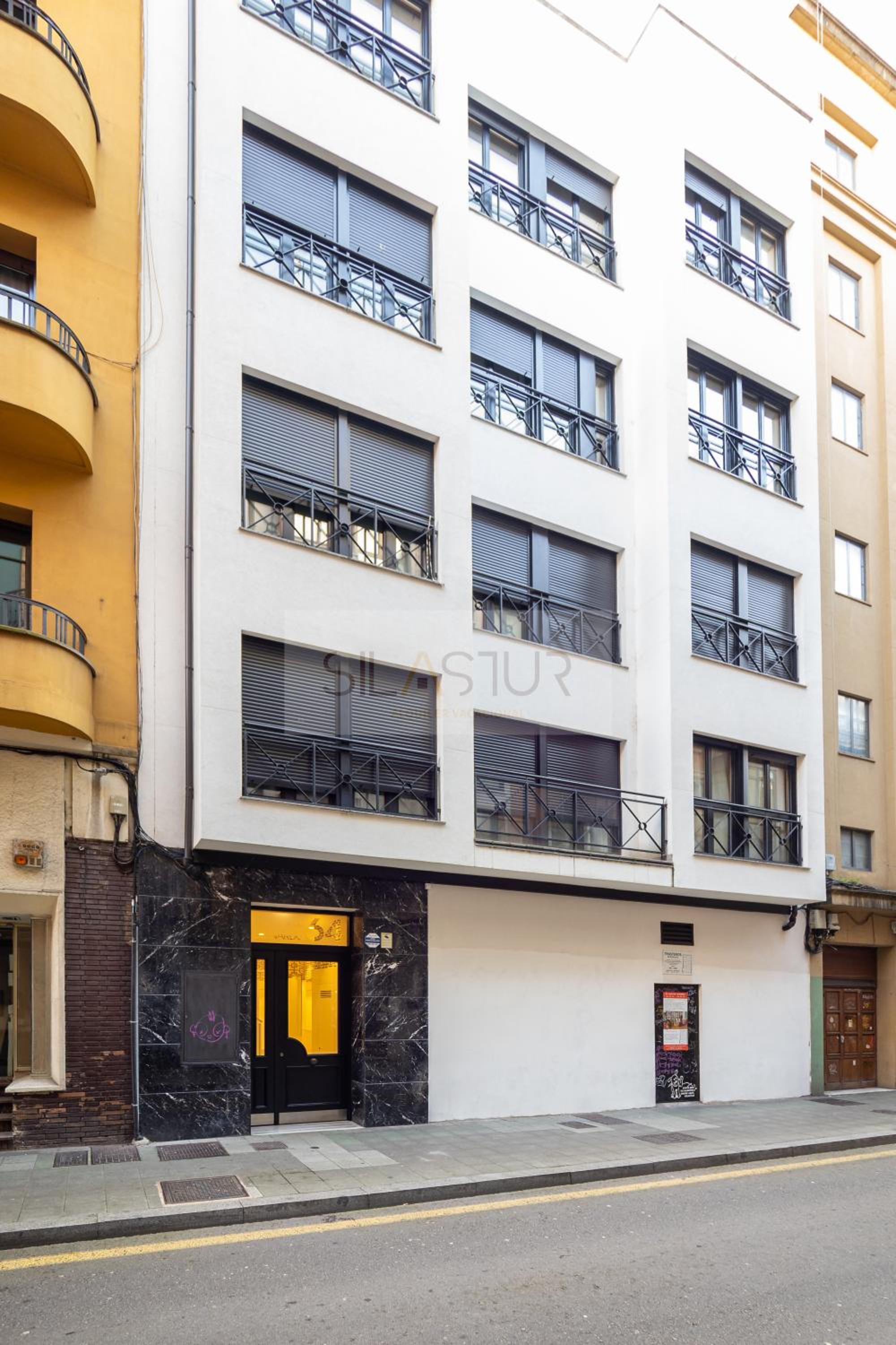 Le Petit By Silastur
