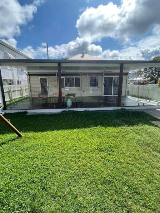 Retreat on Murray - Pool, Playground, Huge Deck!
