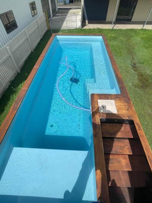 Retreat on Murray - Pool, Playground, Huge Deck!