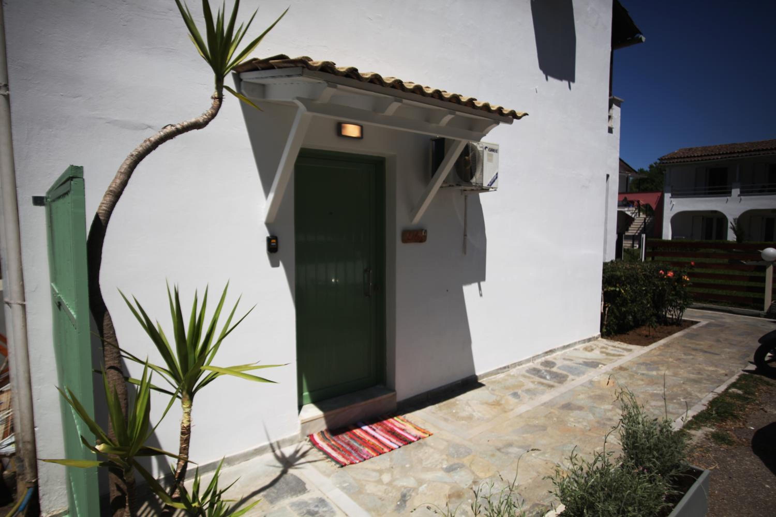 Hotel Lilou - Image 1