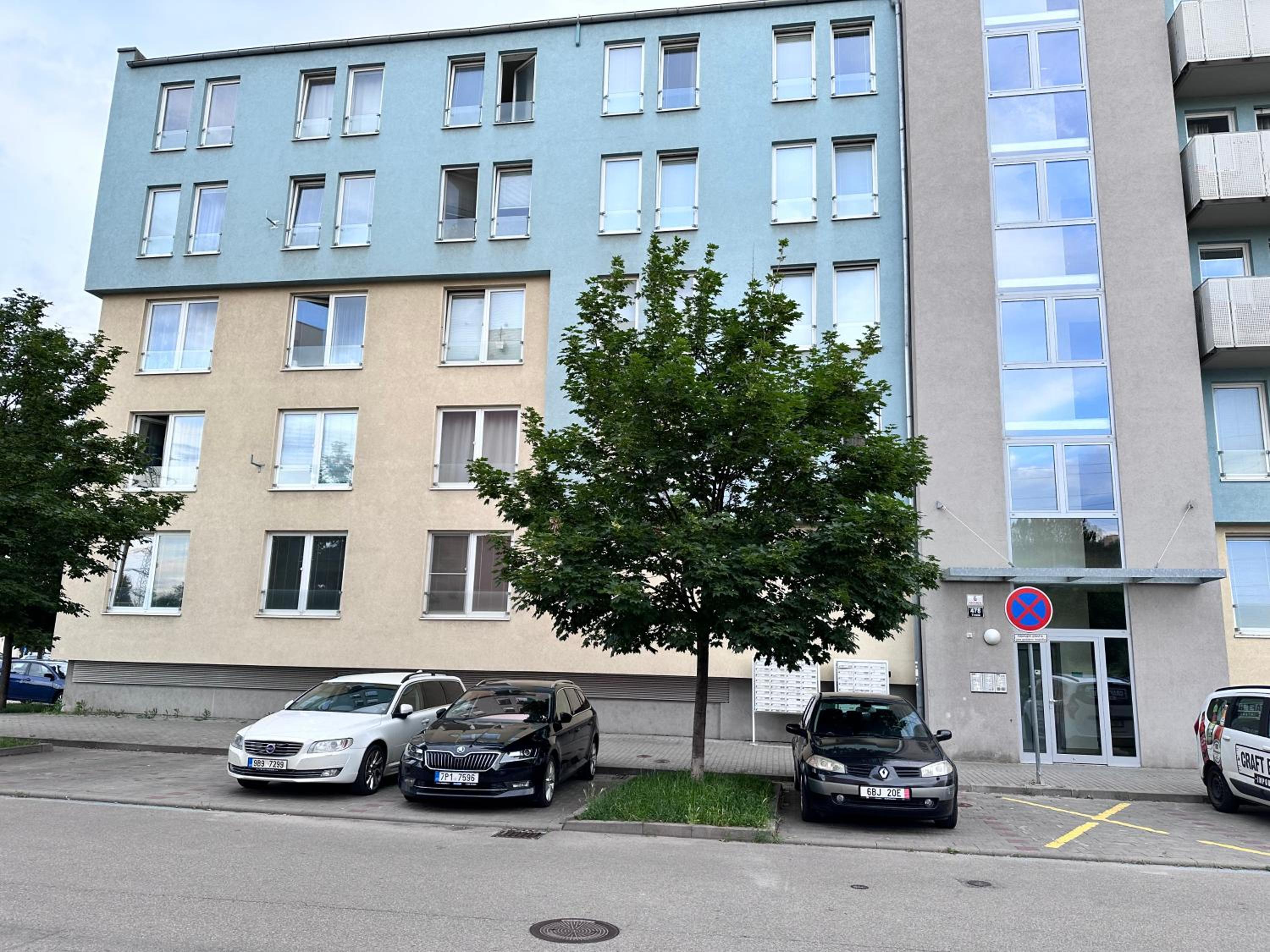 KEY Accommodation Zderadova 6