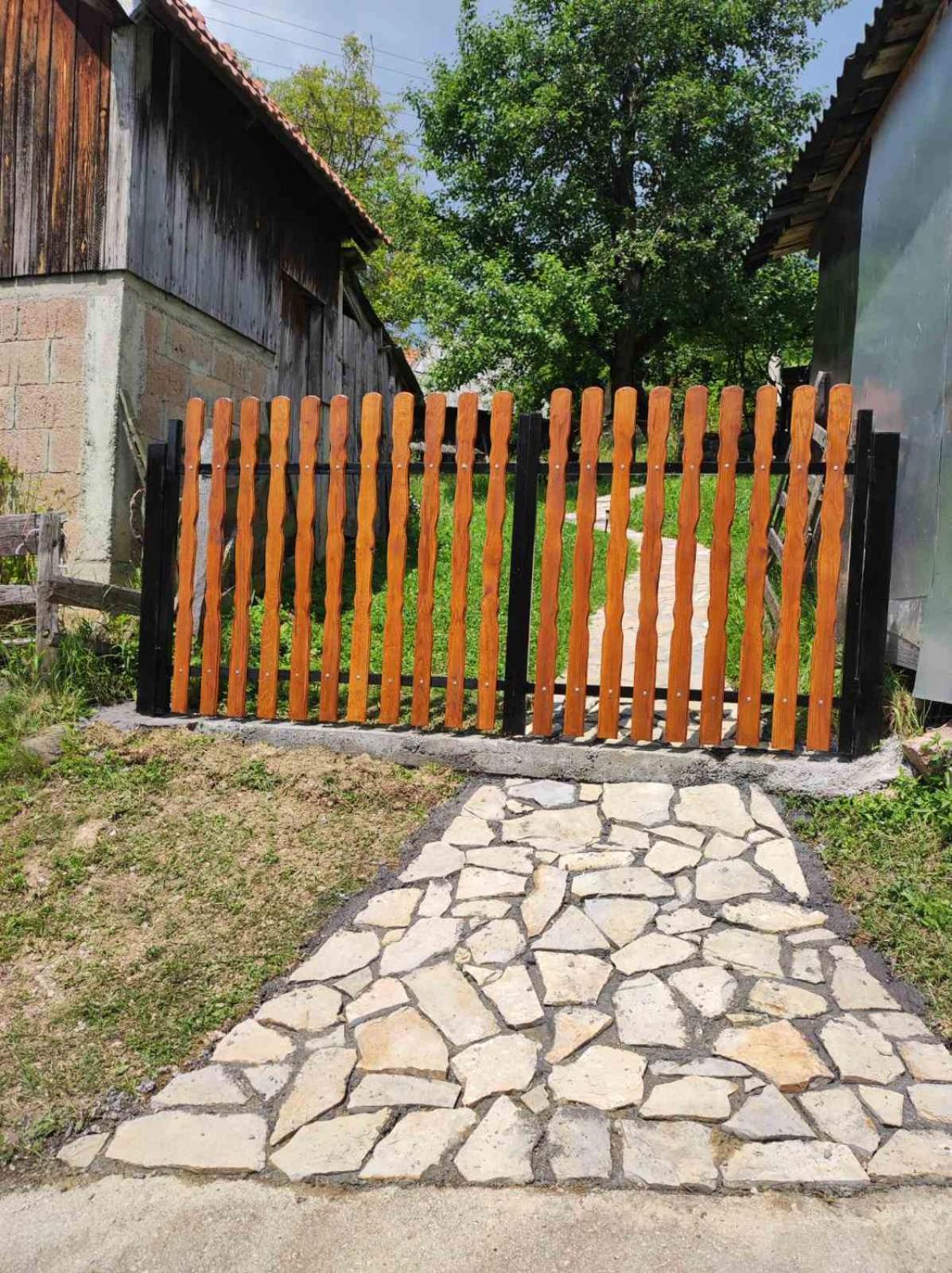 Vila MARA