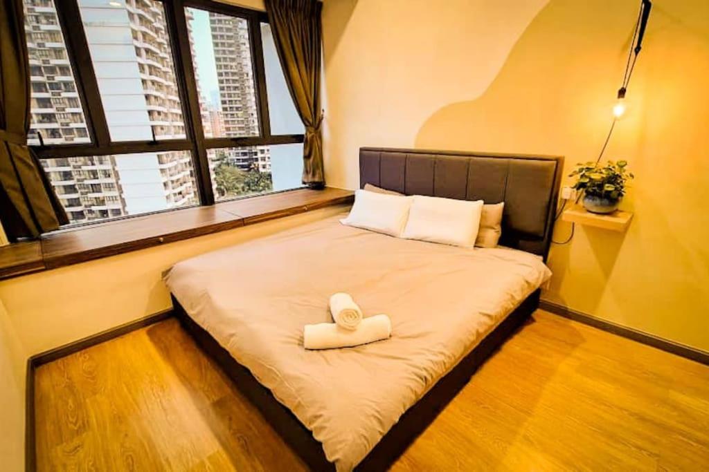 3BR Seaside Condo Johor Bahru 8-12pax