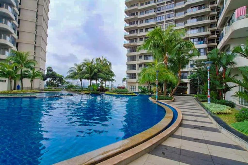 3BR Seaside Condo Johor Bahru 8-12pax
