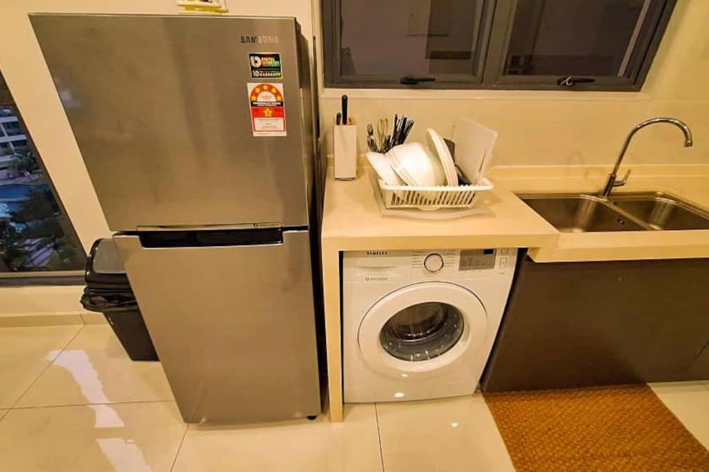 3BR Seaside Condo Johor Bahru 8-12pax