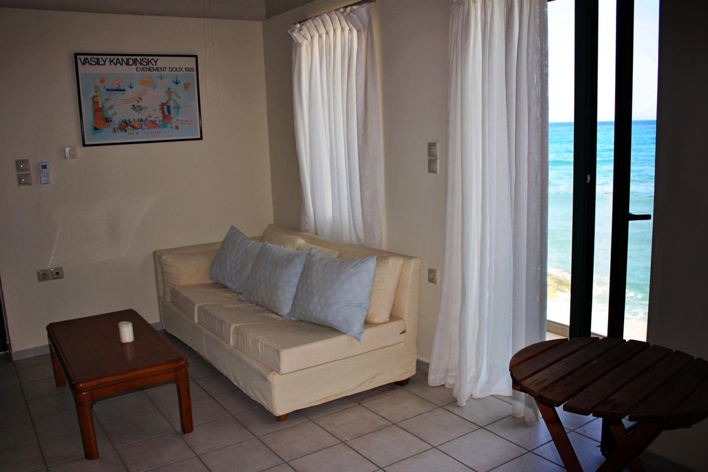 Thalassa Apartments