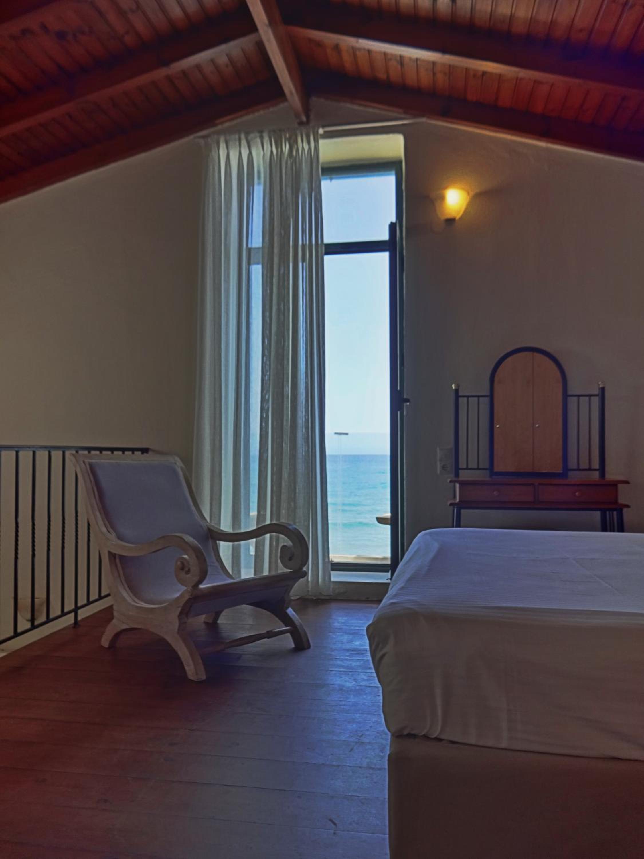 Thalassa Apartments