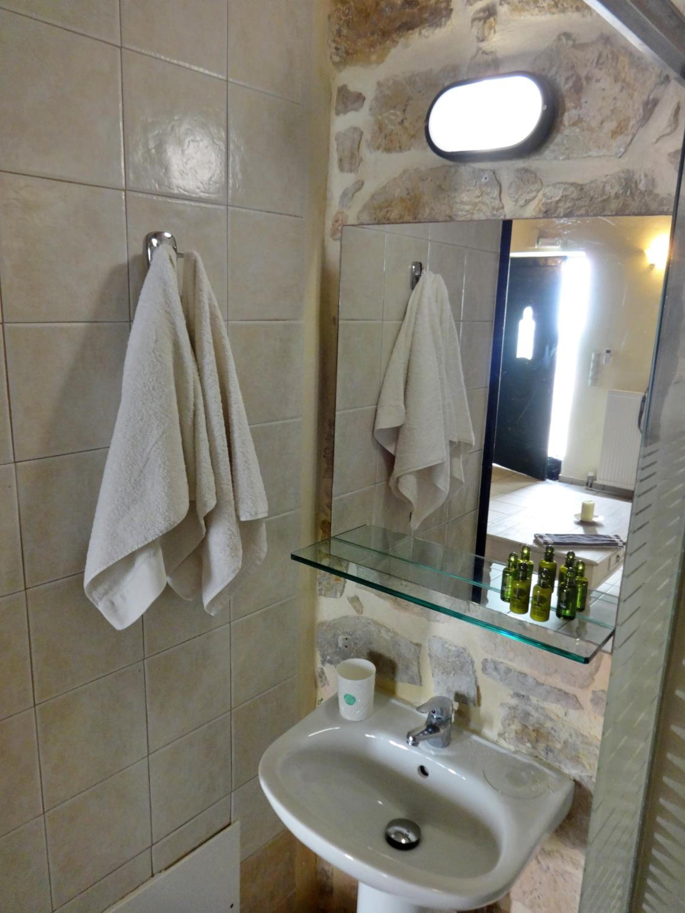 Thalassa Apartments