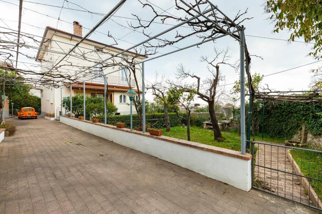 Il Vicolo - Bilocale in centro a Ceraso con cucina e patio, fino a 3 persone view 2