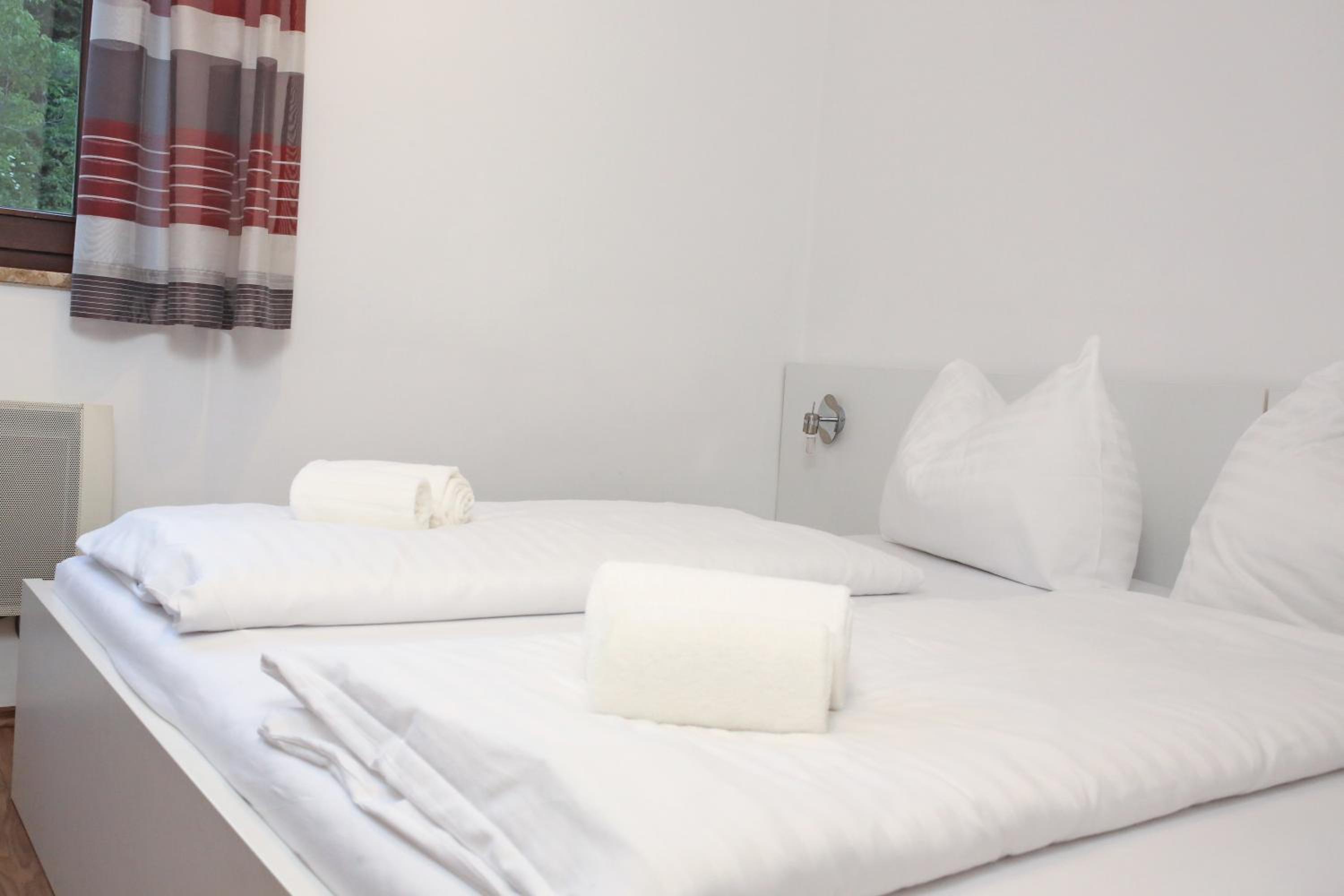 Self-Check In Apartmenthotel Seeglück