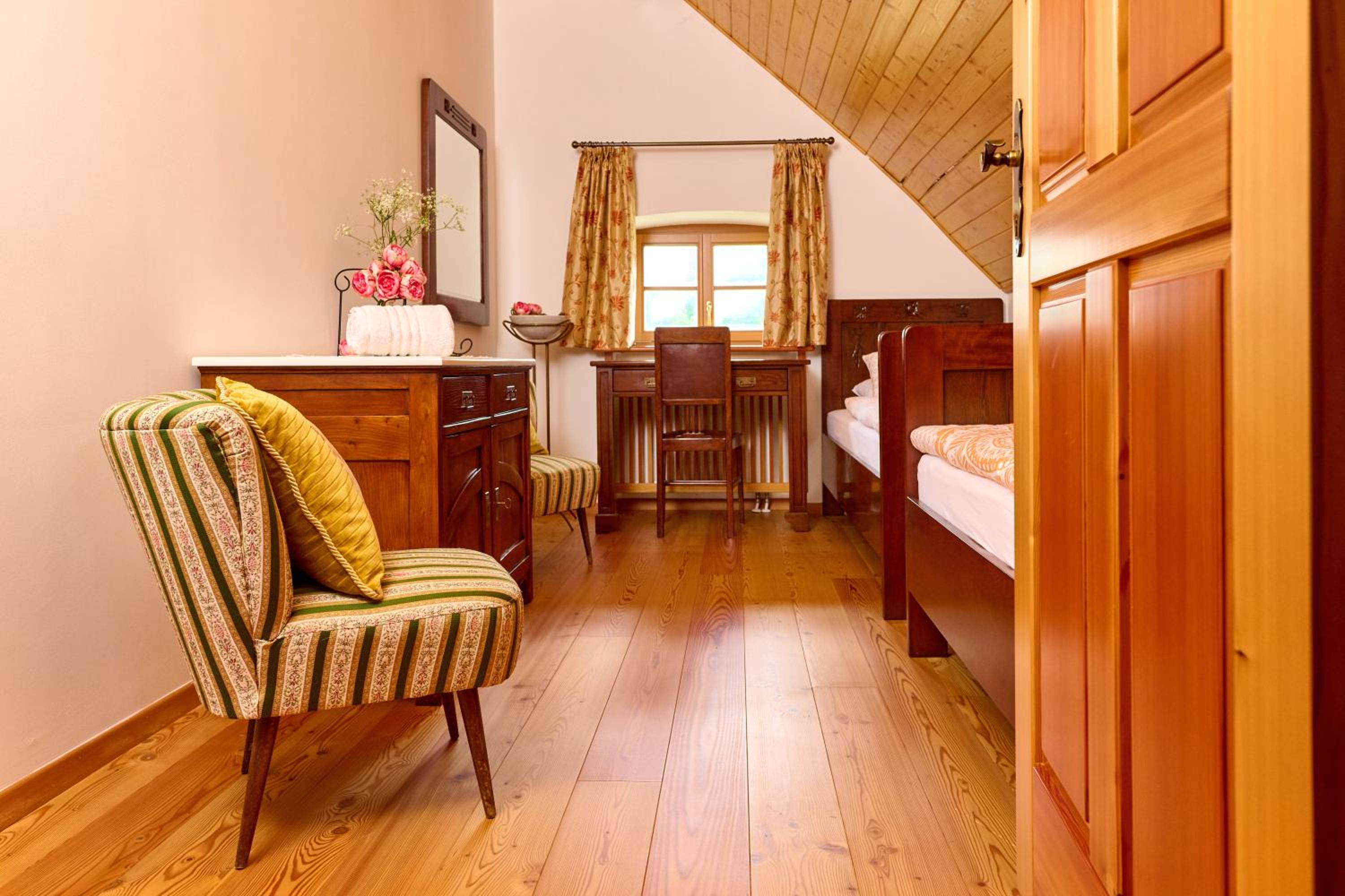Four-Bedroom Villa Bajer