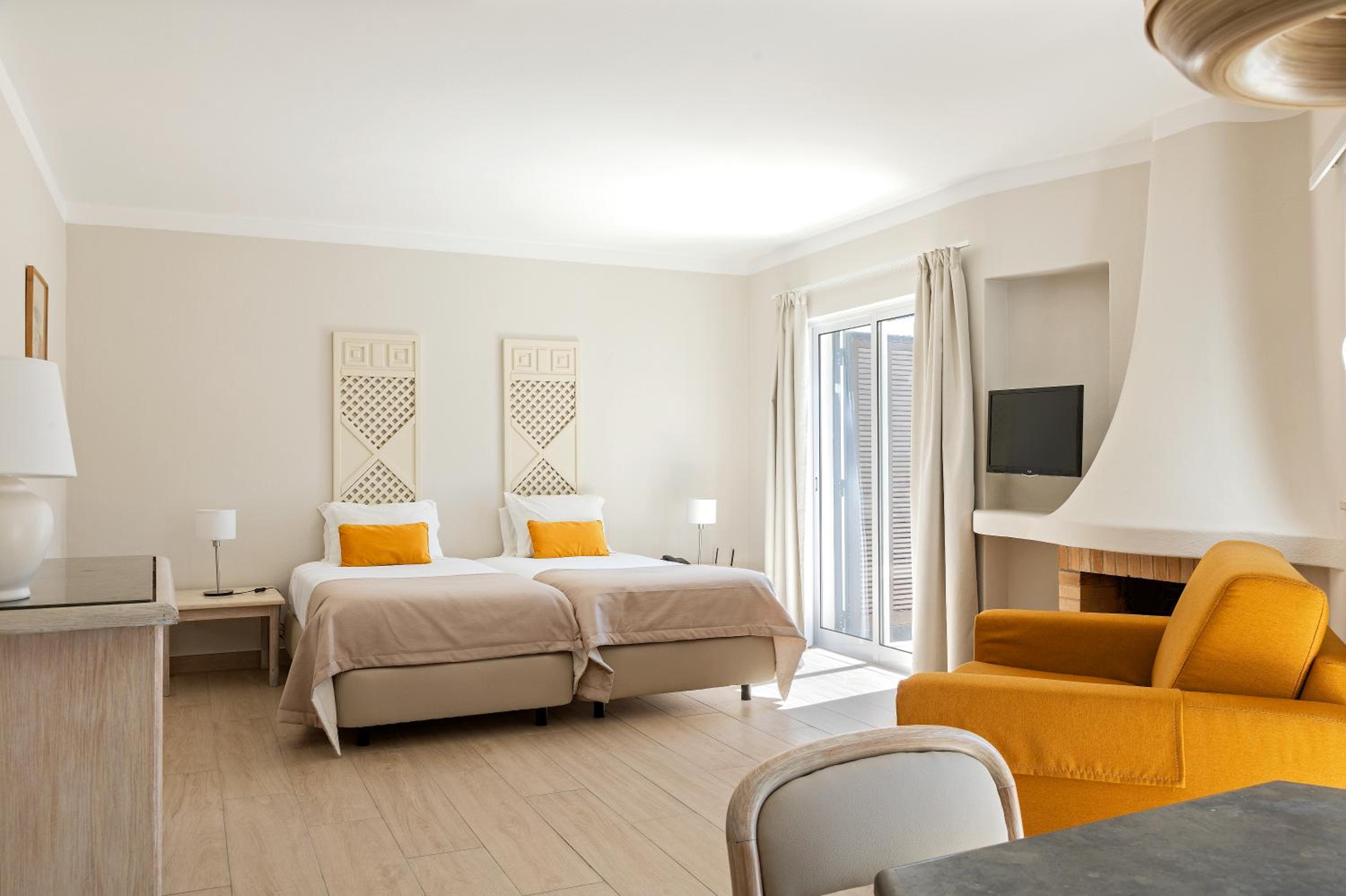 Balaia Golf Village