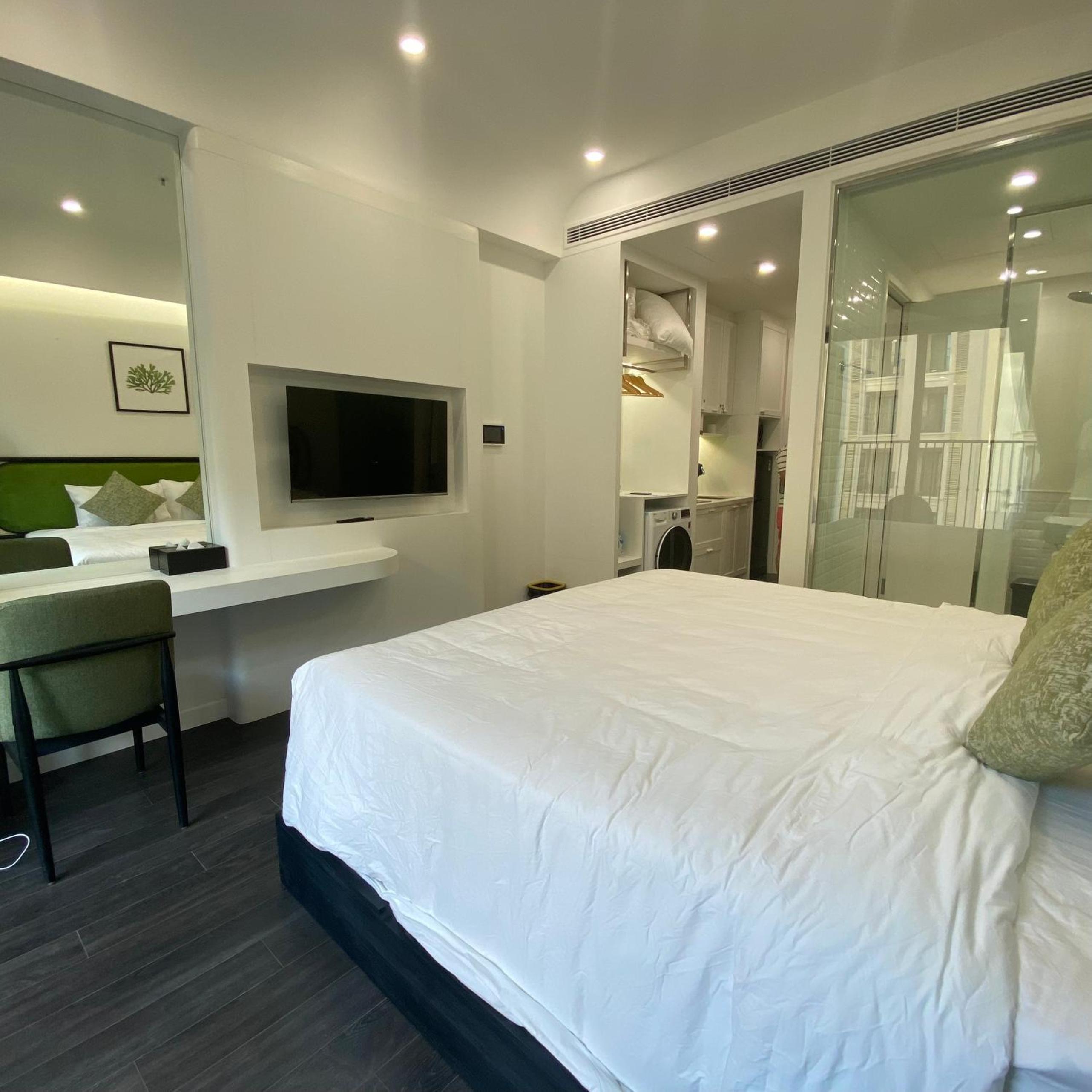 P.H.O Apartment