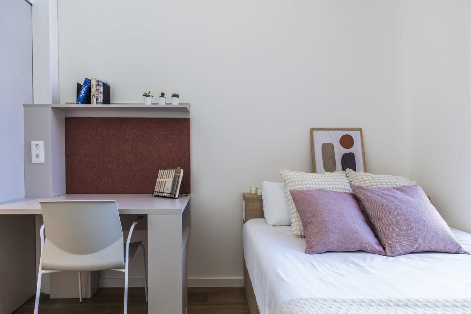 aparto Cristóbal de Moura Hall of residence - ONLY FOR STUDENTS IN BARCELONA