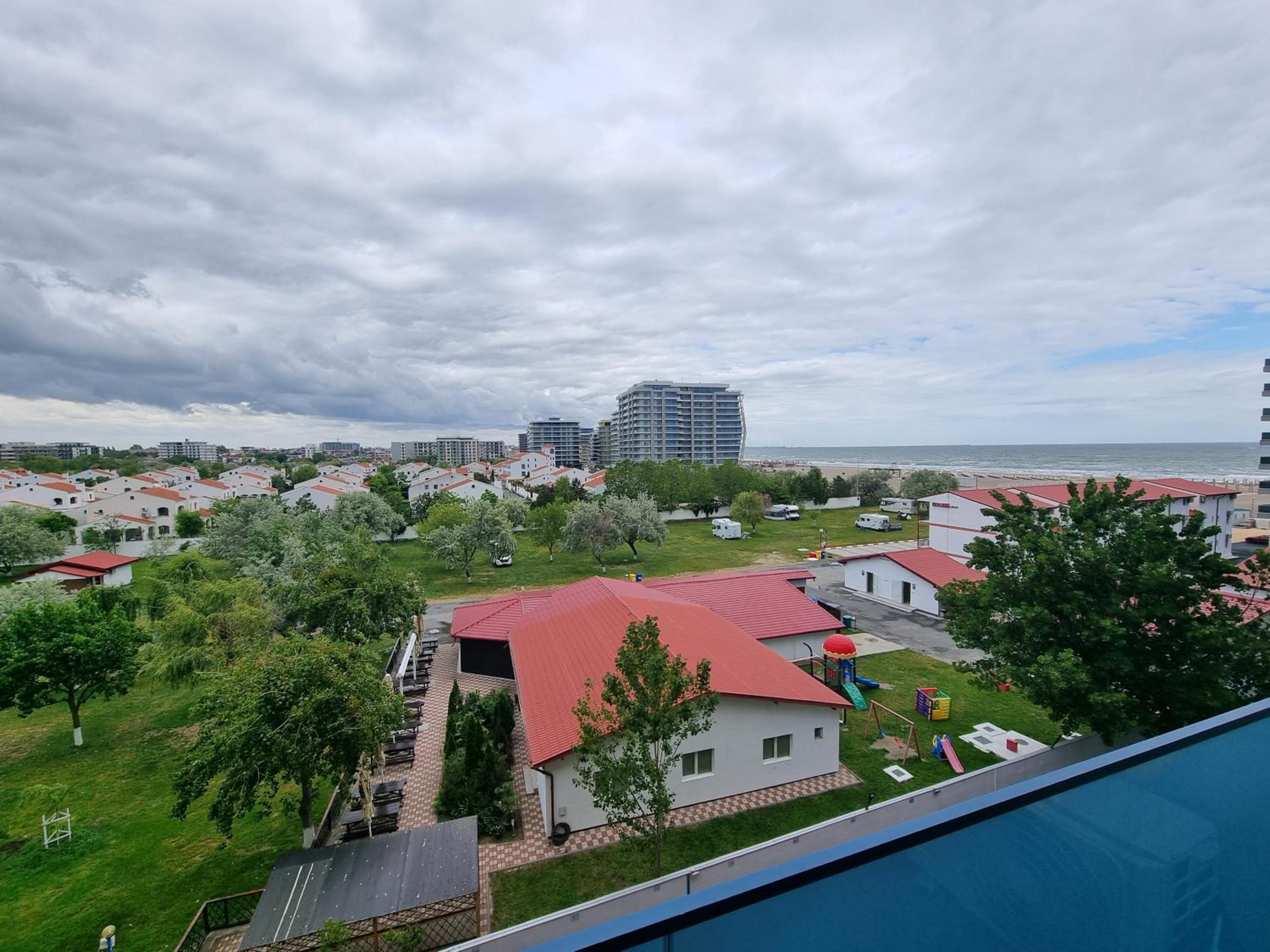 Marina Surf Residence