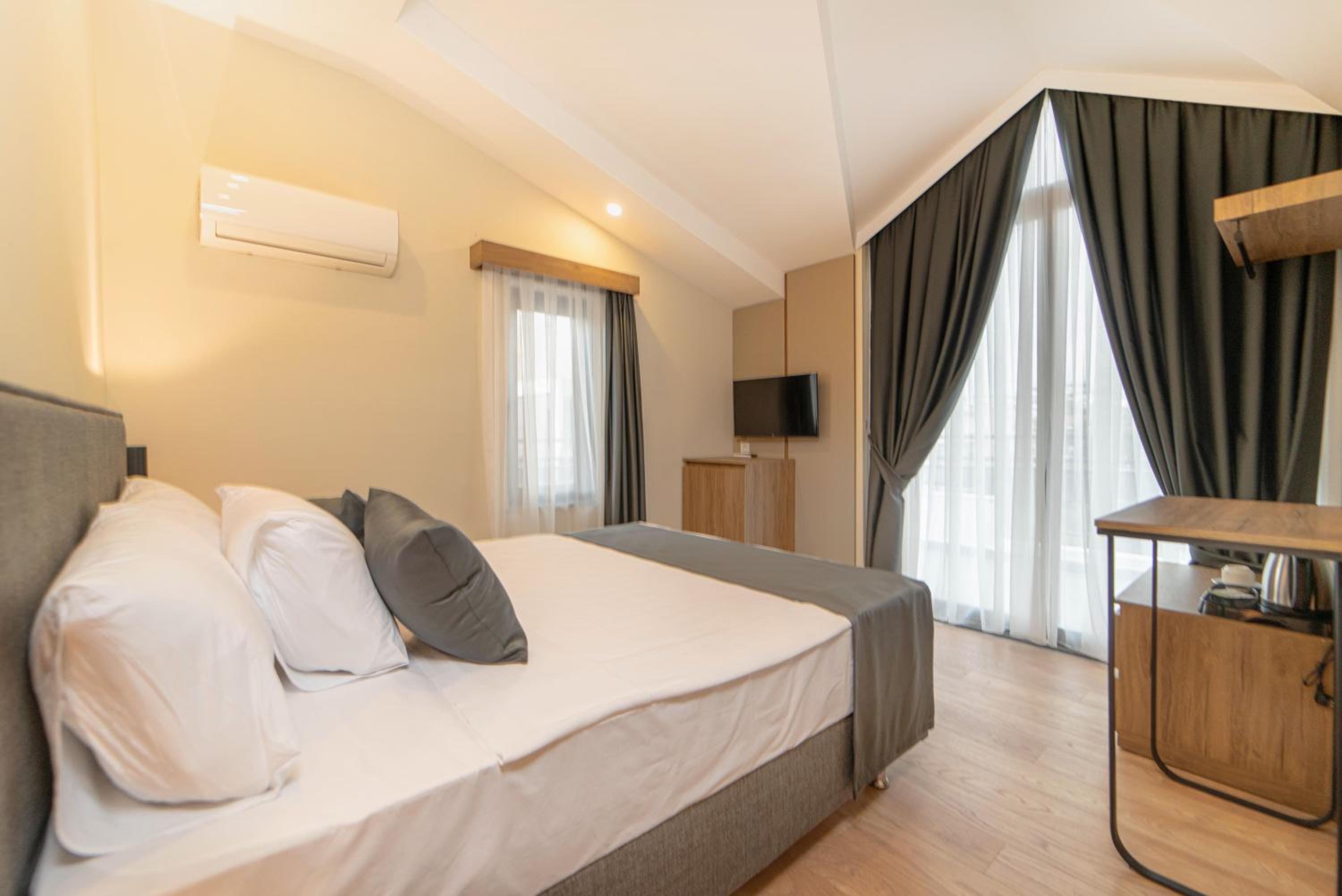 Deniz Boutique Hotel - Image 26