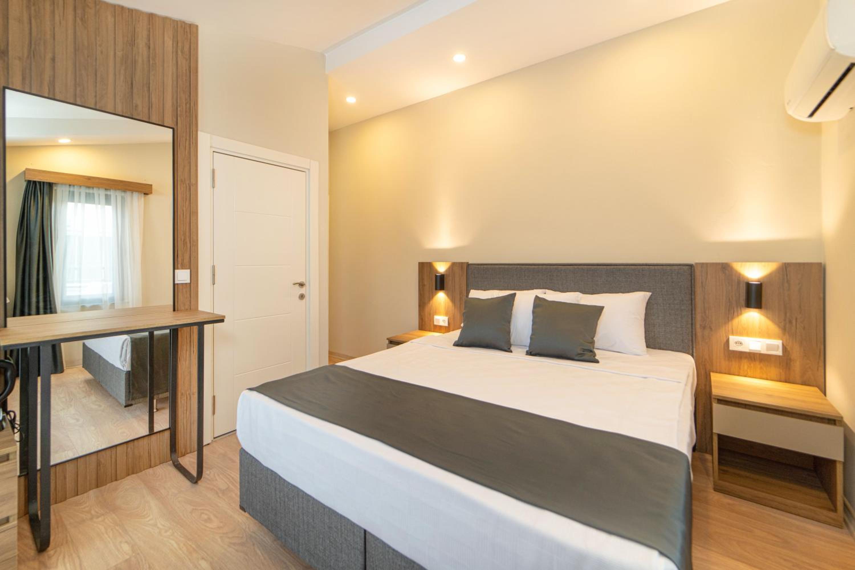 Deniz Boutique Hotel - Image 23