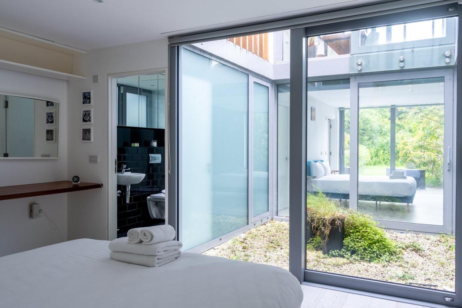 GuestReady - Luxurious Ballsbridge house