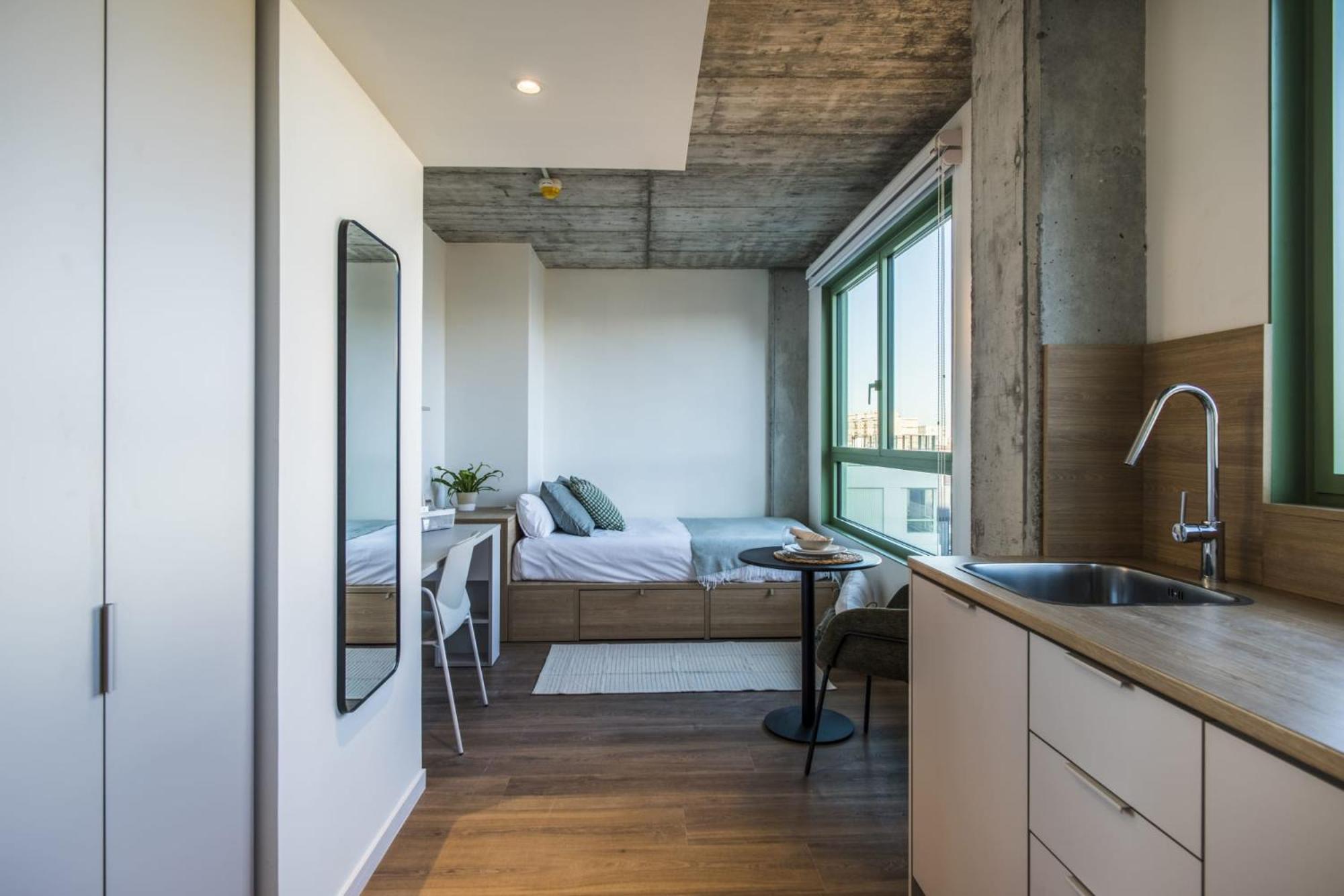 aparto Cristóbal de Moura Hall of residence - ONLY FOR STUDENTS IN BARCELONA