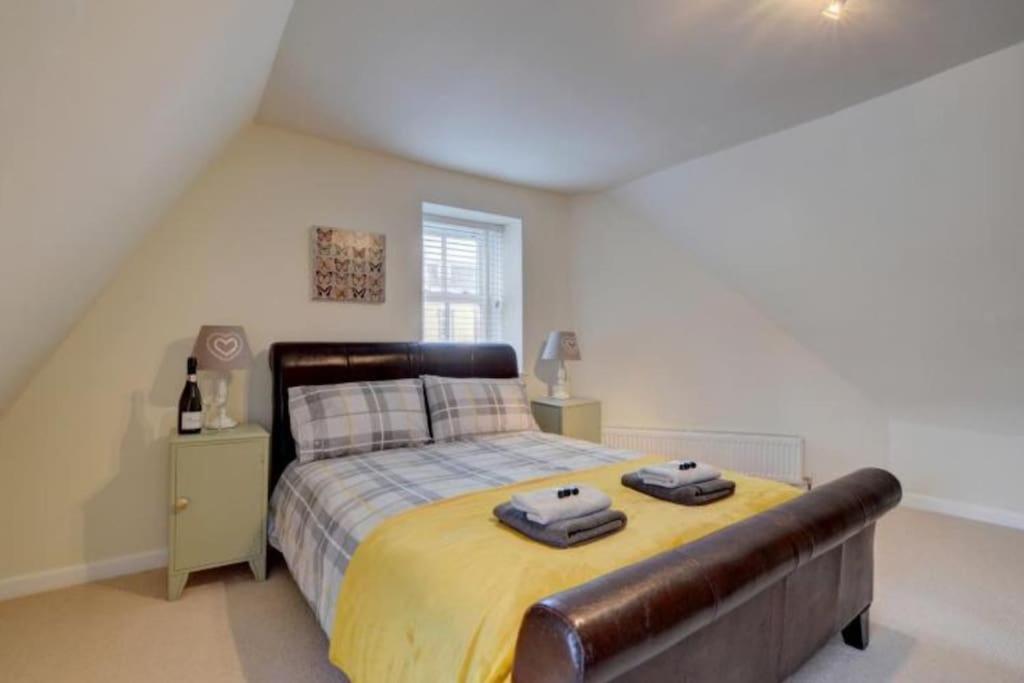 Northfield Cottage - 4 Bedroom Home view 2