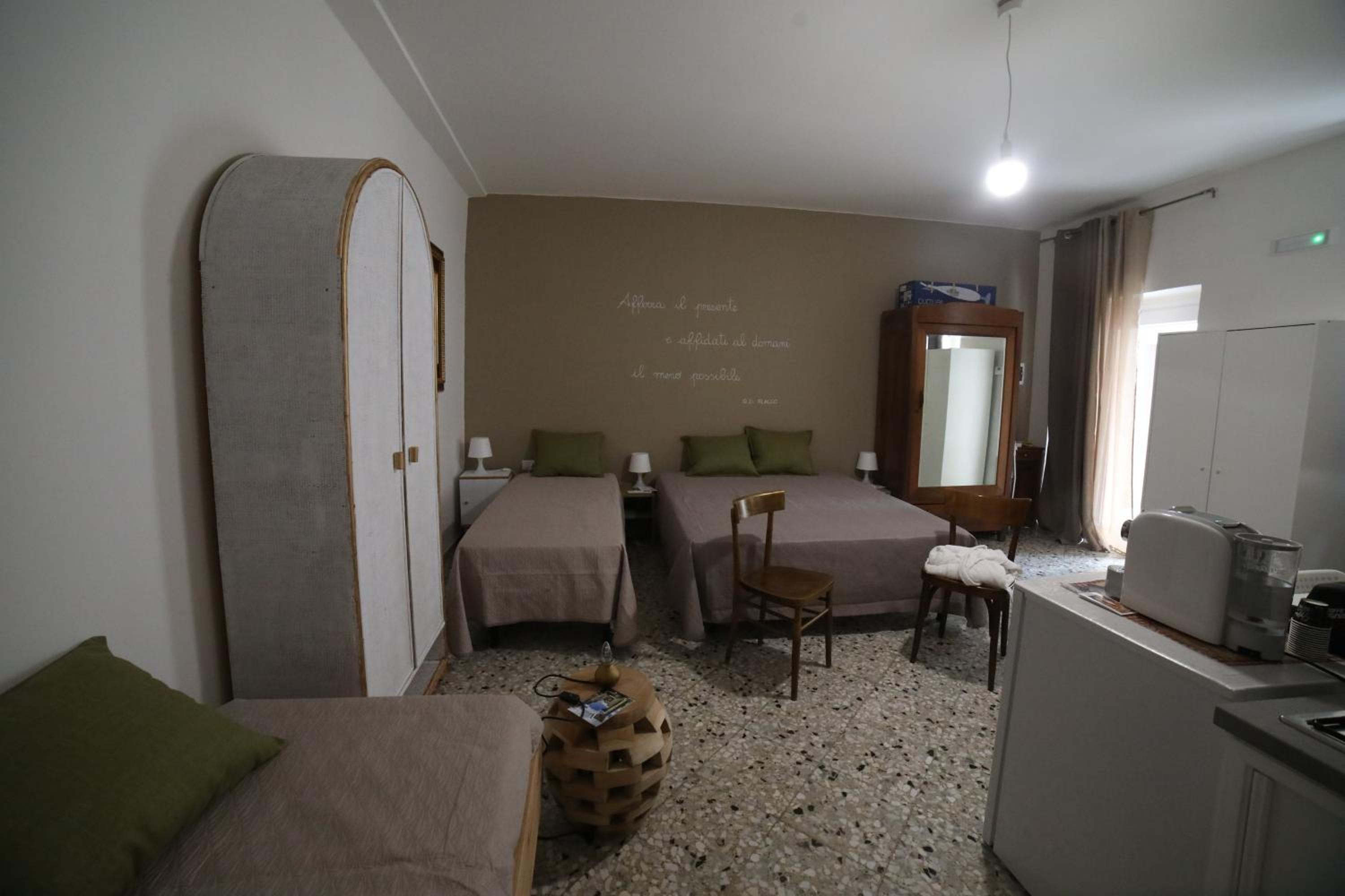 Photo 42