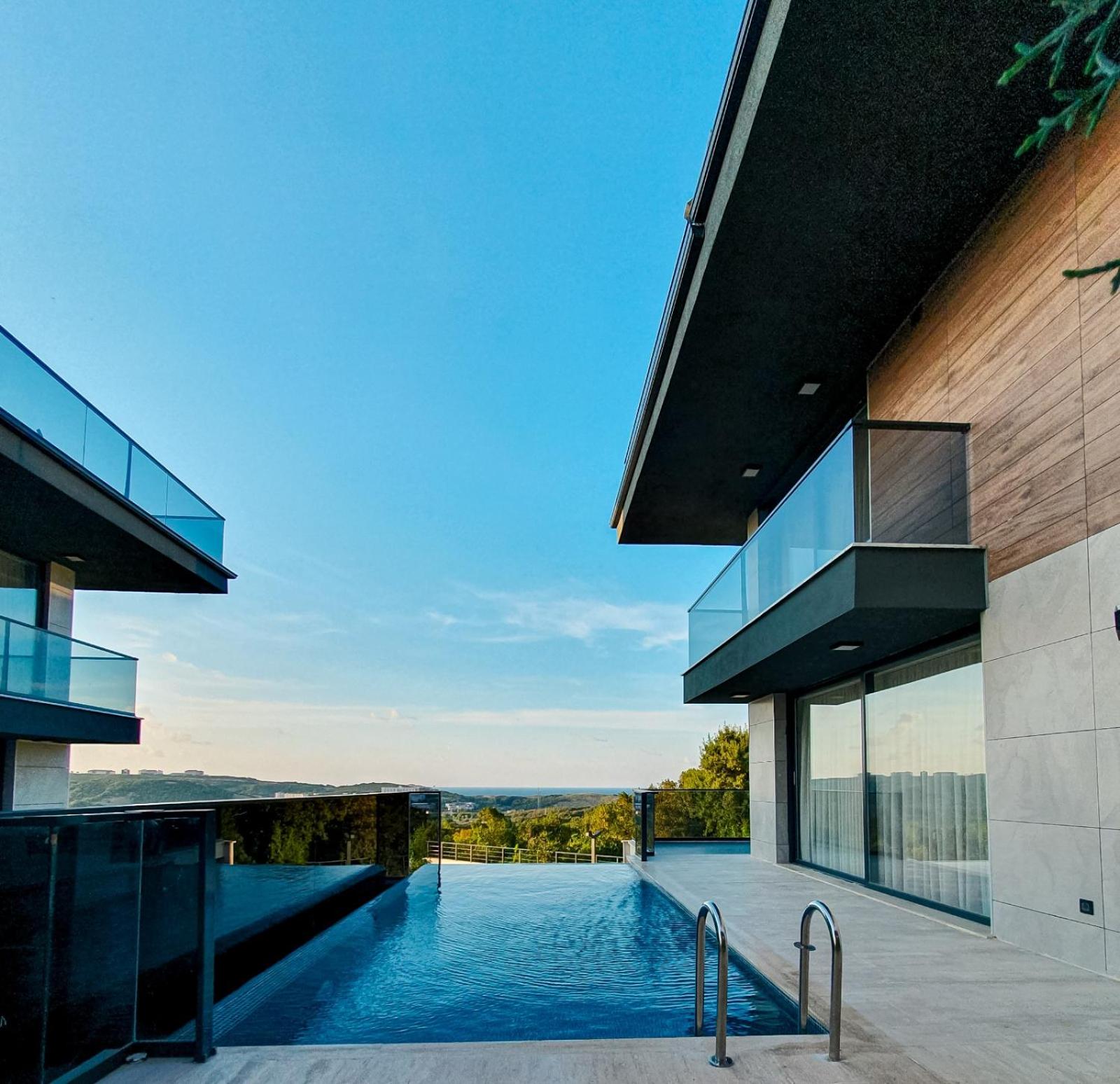 Royal Blue Istanbul - Luxury Villas
