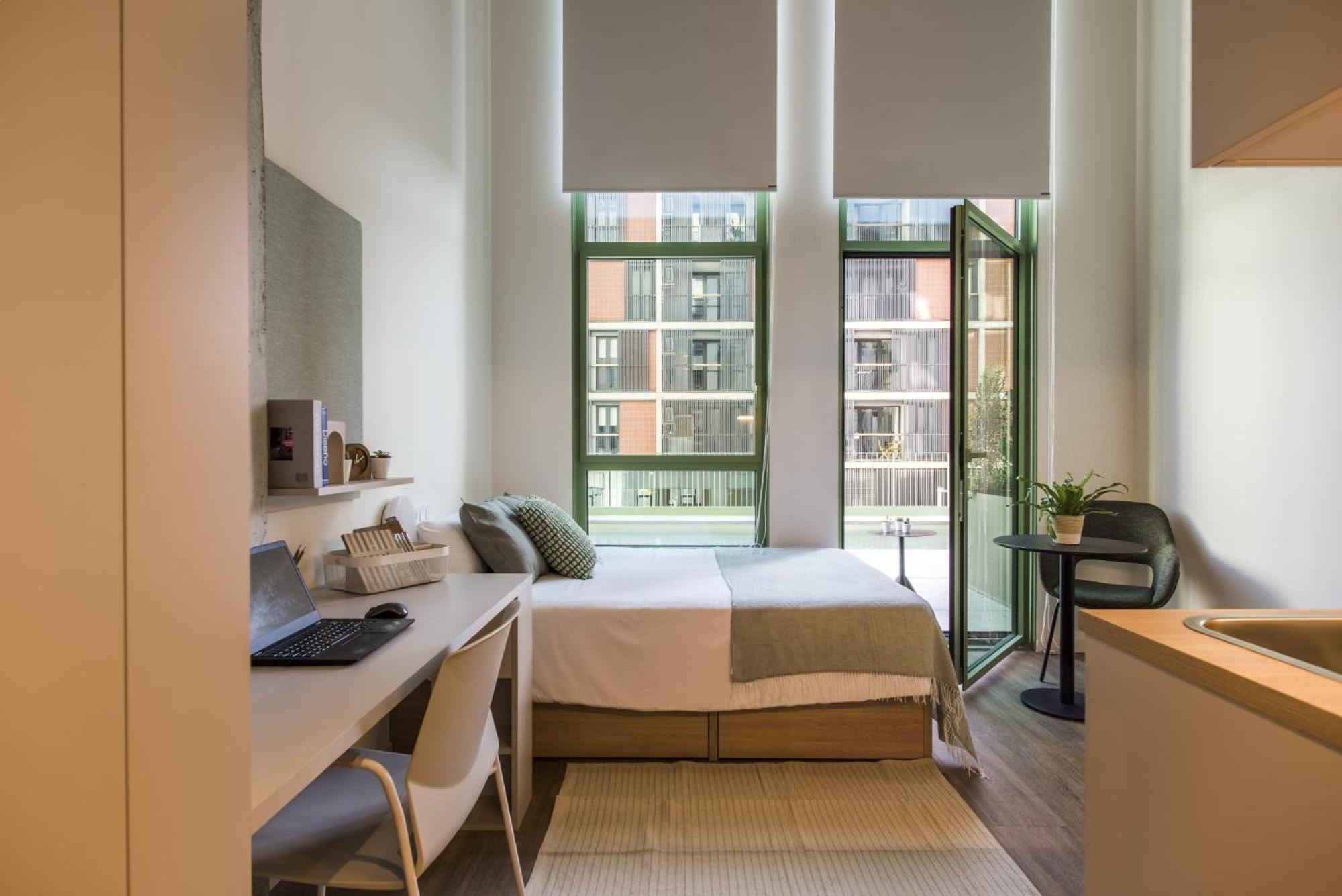 aparto Cristóbal de Moura Hall of residence - ONLY FOR STUDENTS IN BARCELONA