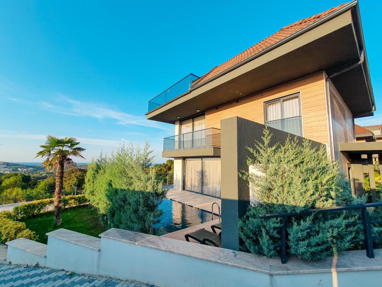 Royal Blue Istanbul - Luxury Villas