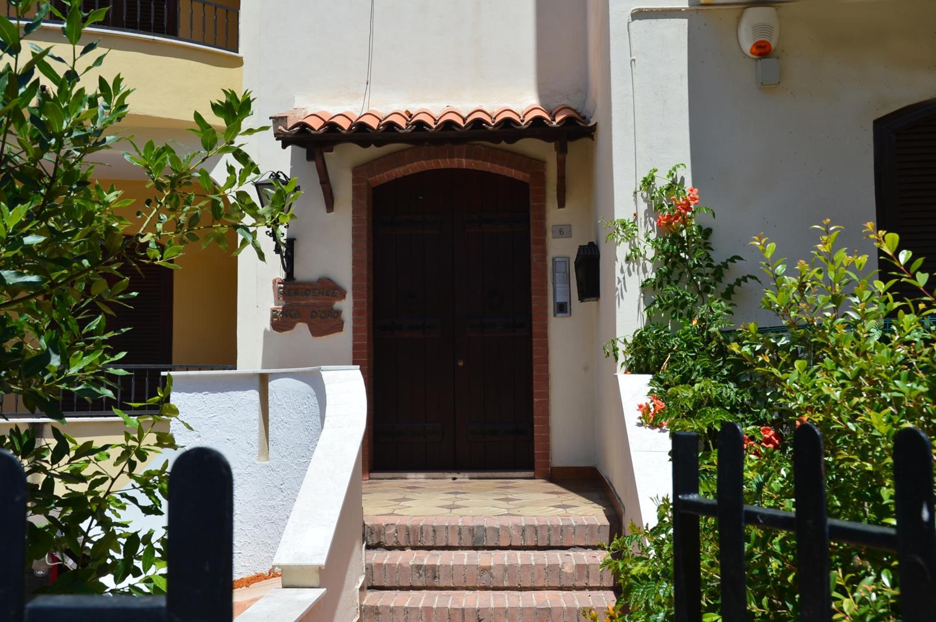 G&B Naxos Holiday Home view 3
