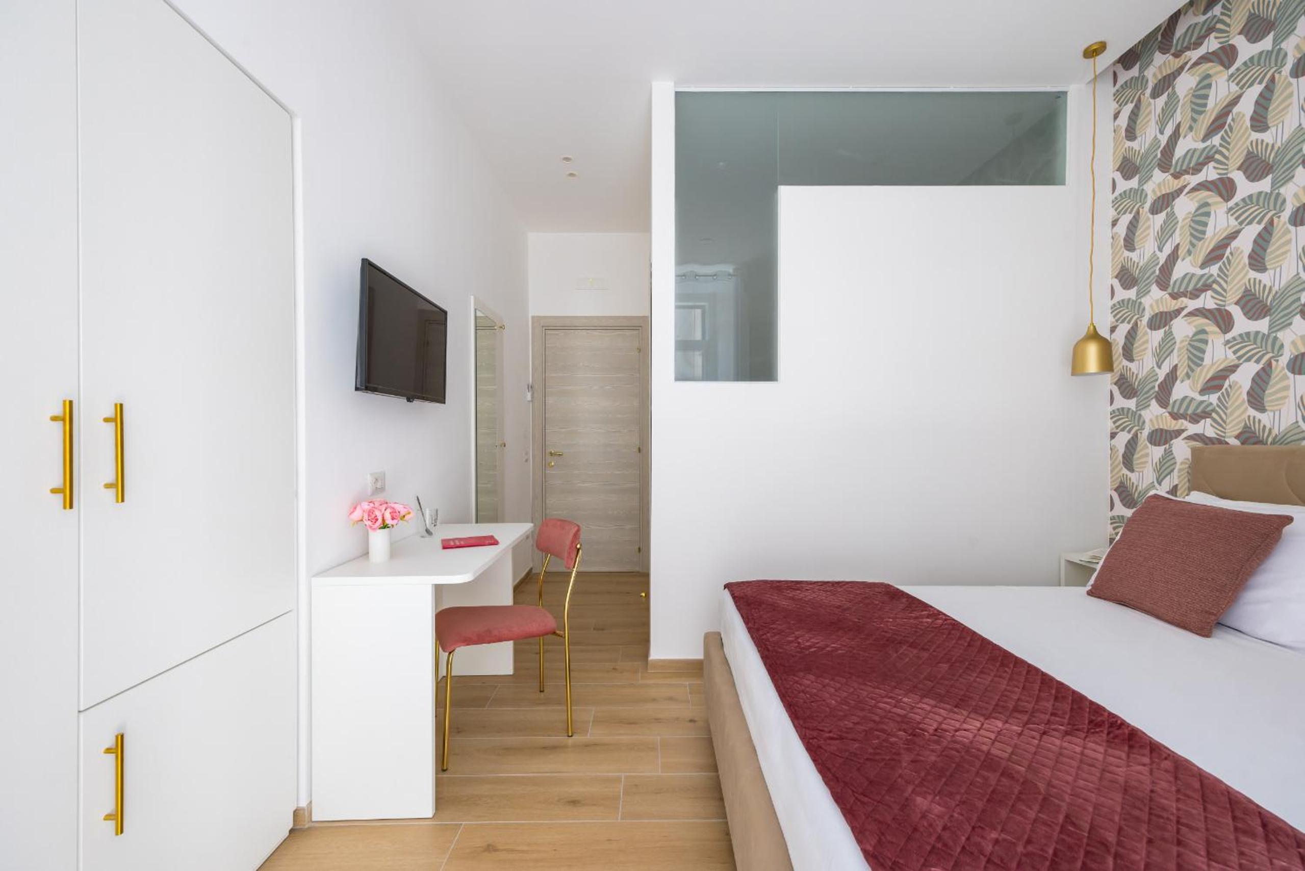 4 Stelle Housing - Rooms and Apartments by Wonderful Italy