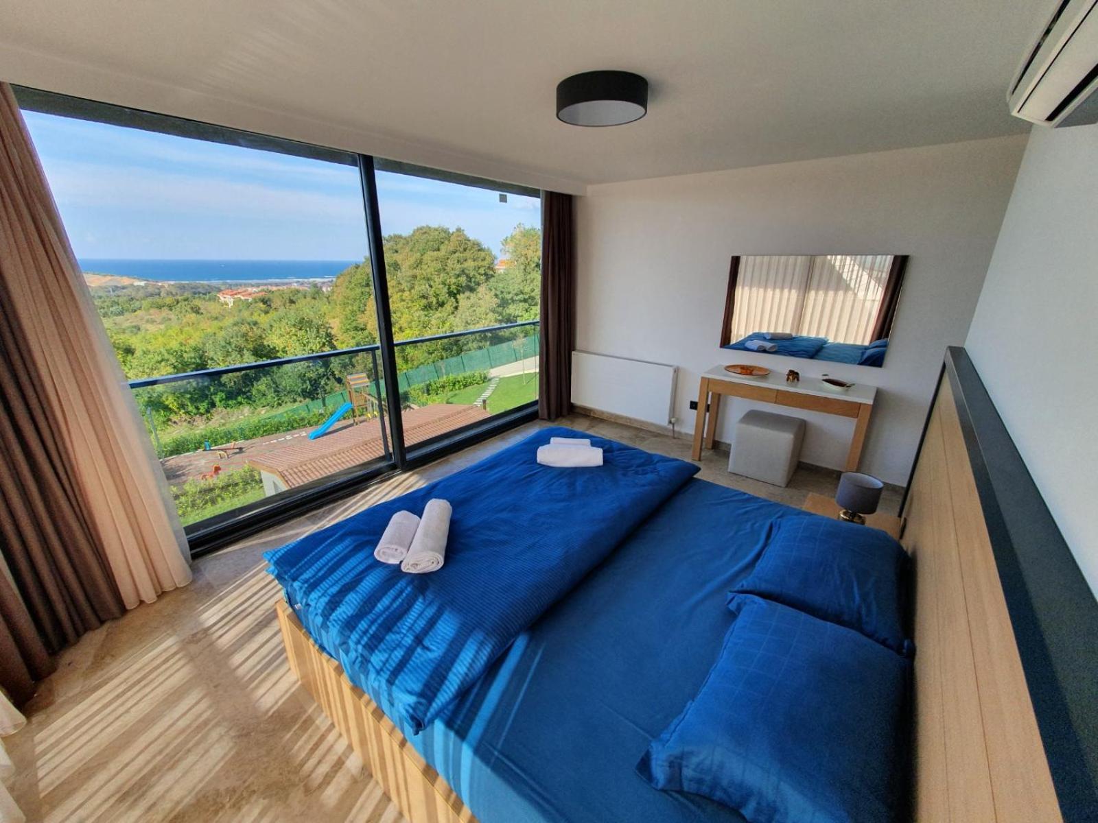 Royal Blue Istanbul - Luxury Villas
