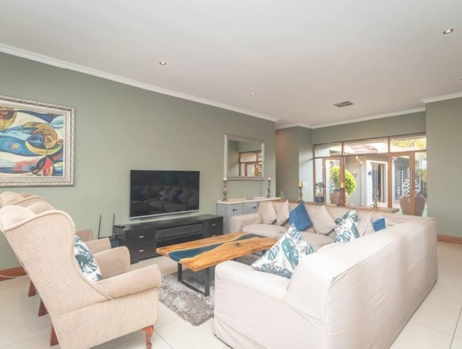 Pecanwood Retreat - Pecanwood Golf Estate - Hartbeespoort