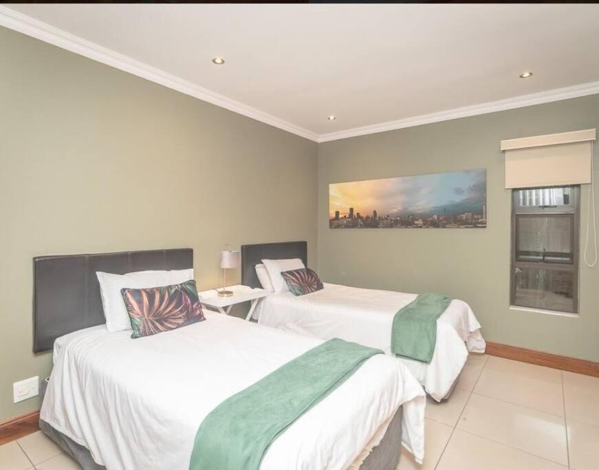 Pecanwood Retreat - Pecanwood Golf Estate - Hartbeespoort