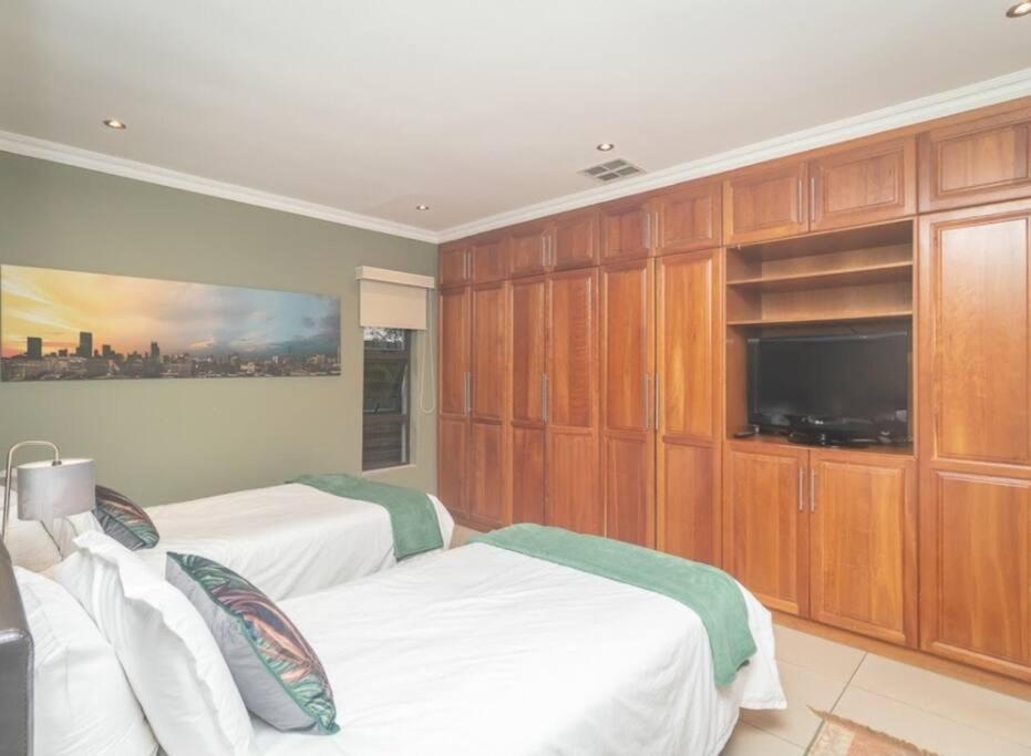 Pecanwood Retreat - Pecanwood Golf Estate - Hartbeespoort
