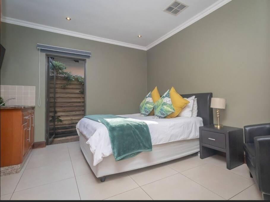 Pecanwood Retreat - Pecanwood Golf Estate - Hartbeespoort