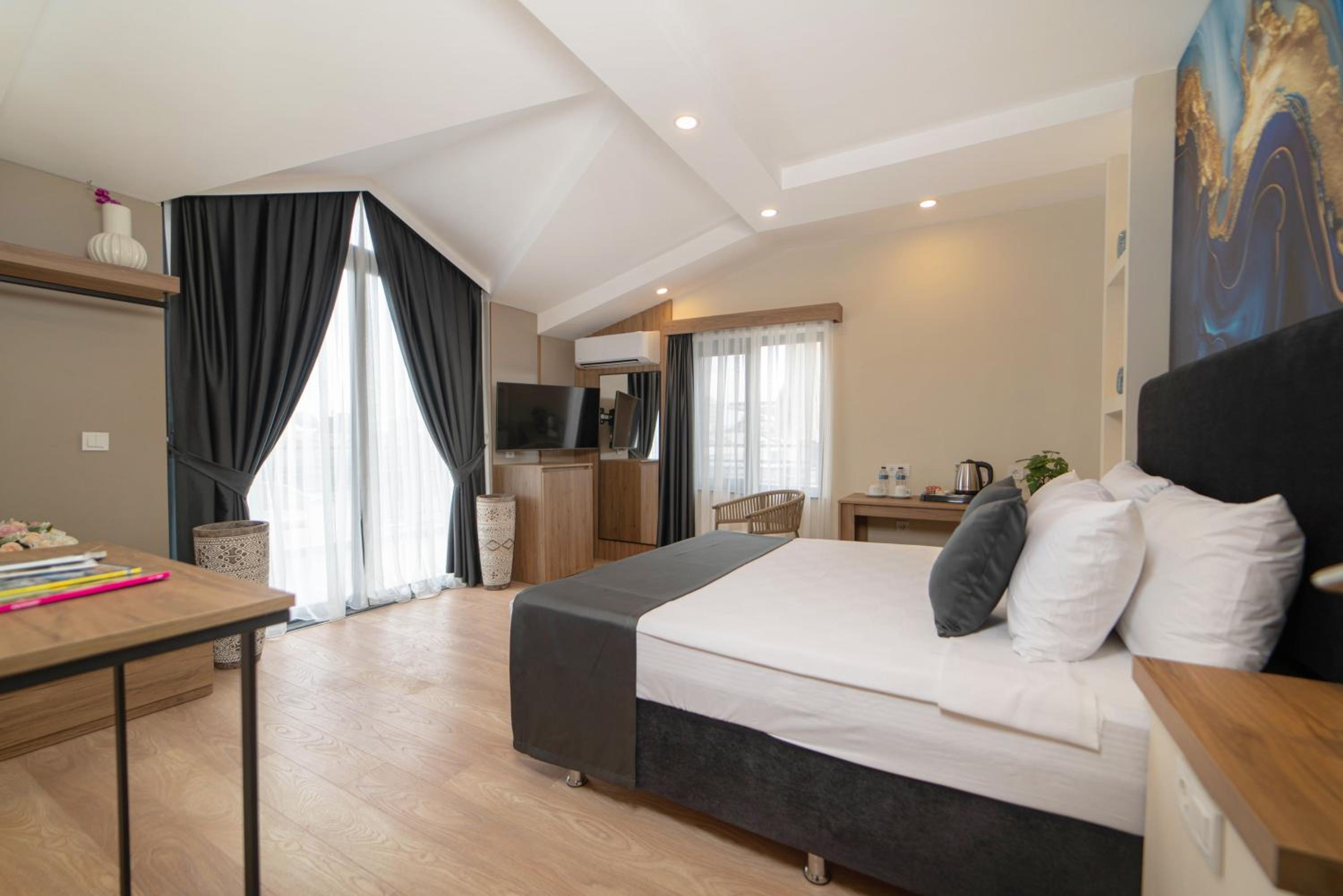 Deniz Boutique Hotel - Image 31