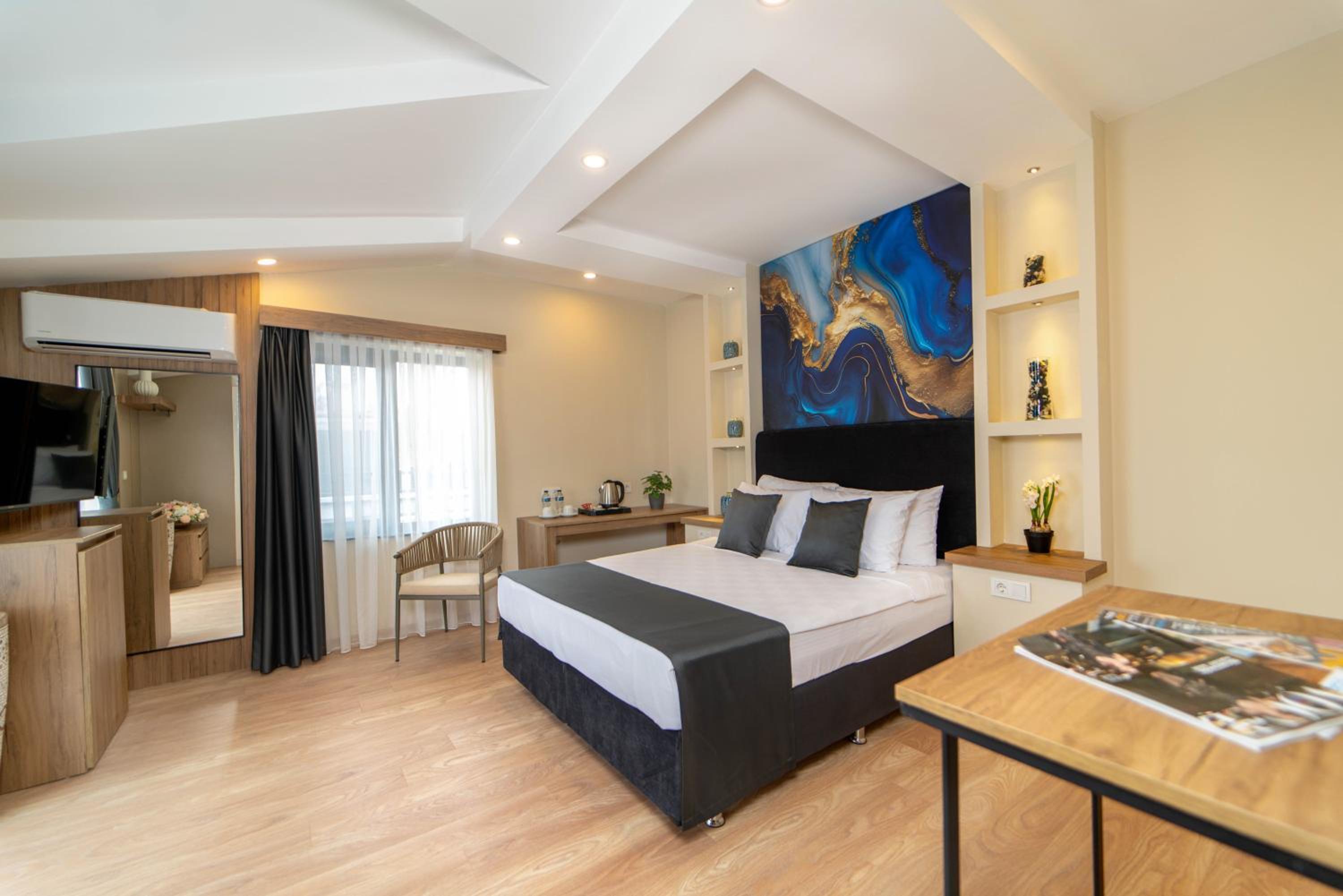 Deniz Boutique Hotel - Image 37