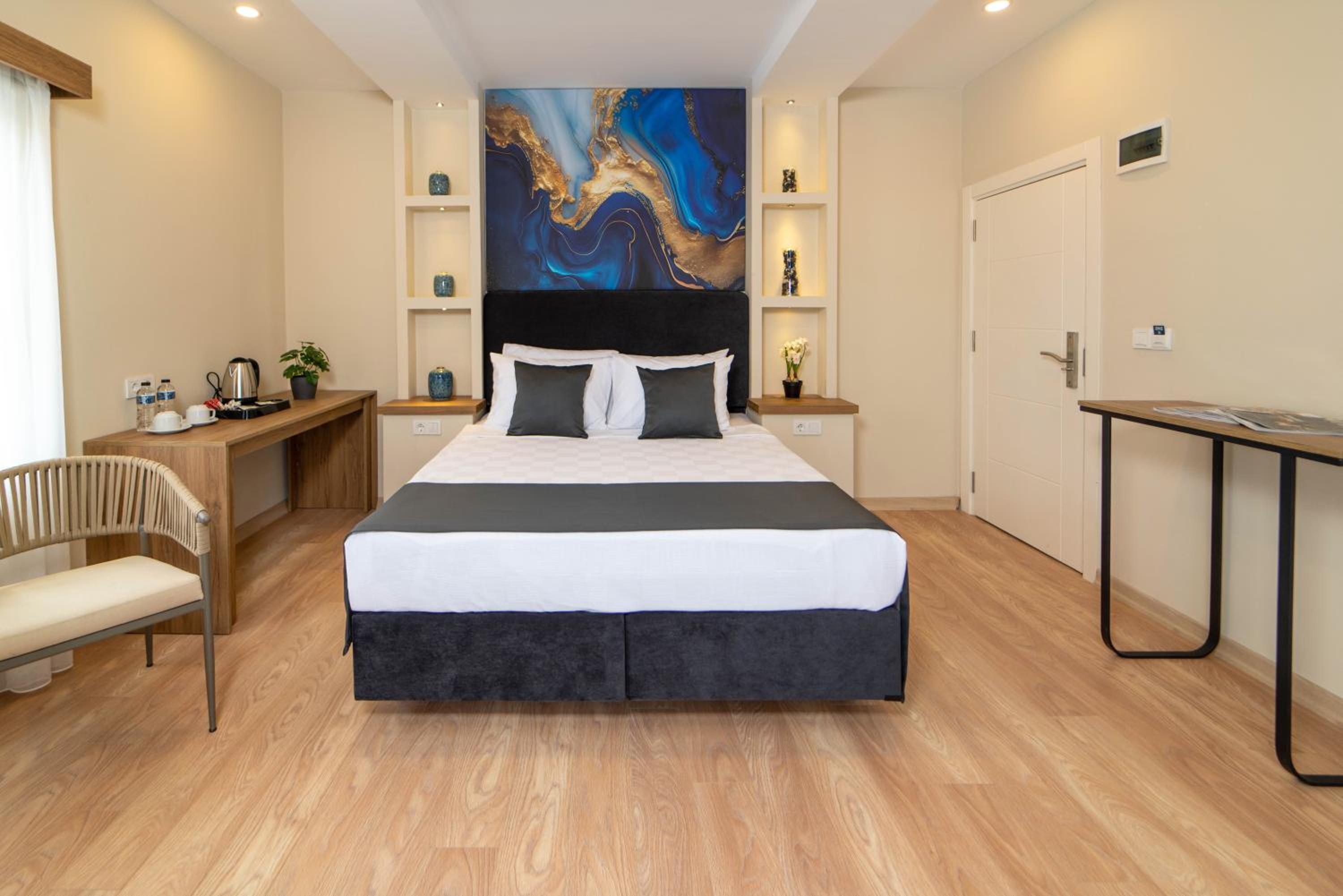 Deniz Boutique Hotel - Image 10