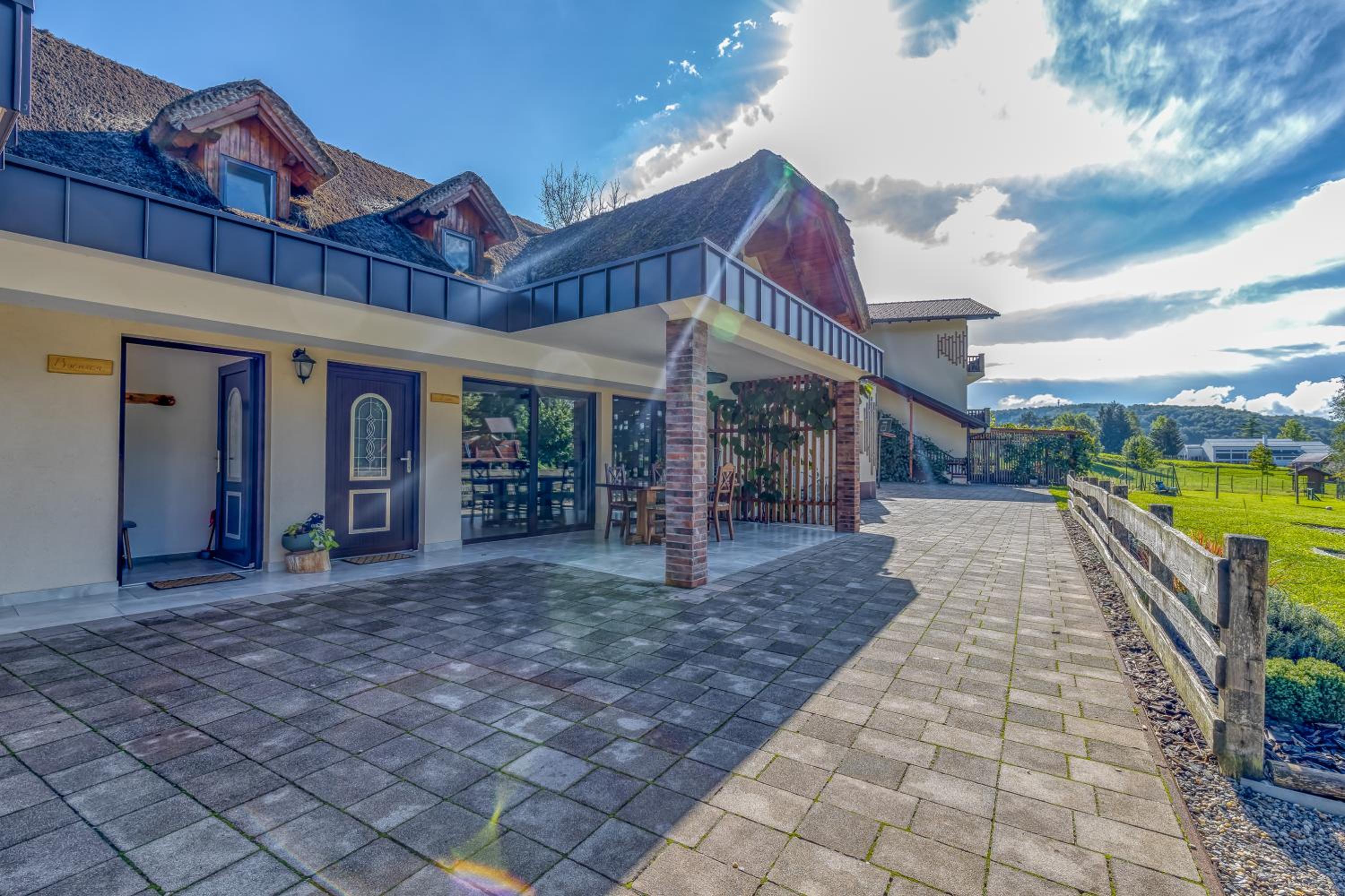 Hotel Bajsova domačija - Image 1