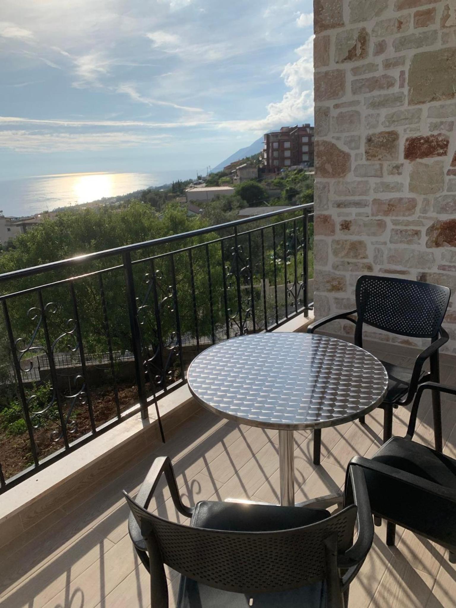 Villa Thomas