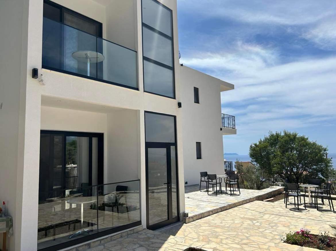 Villa Thomas