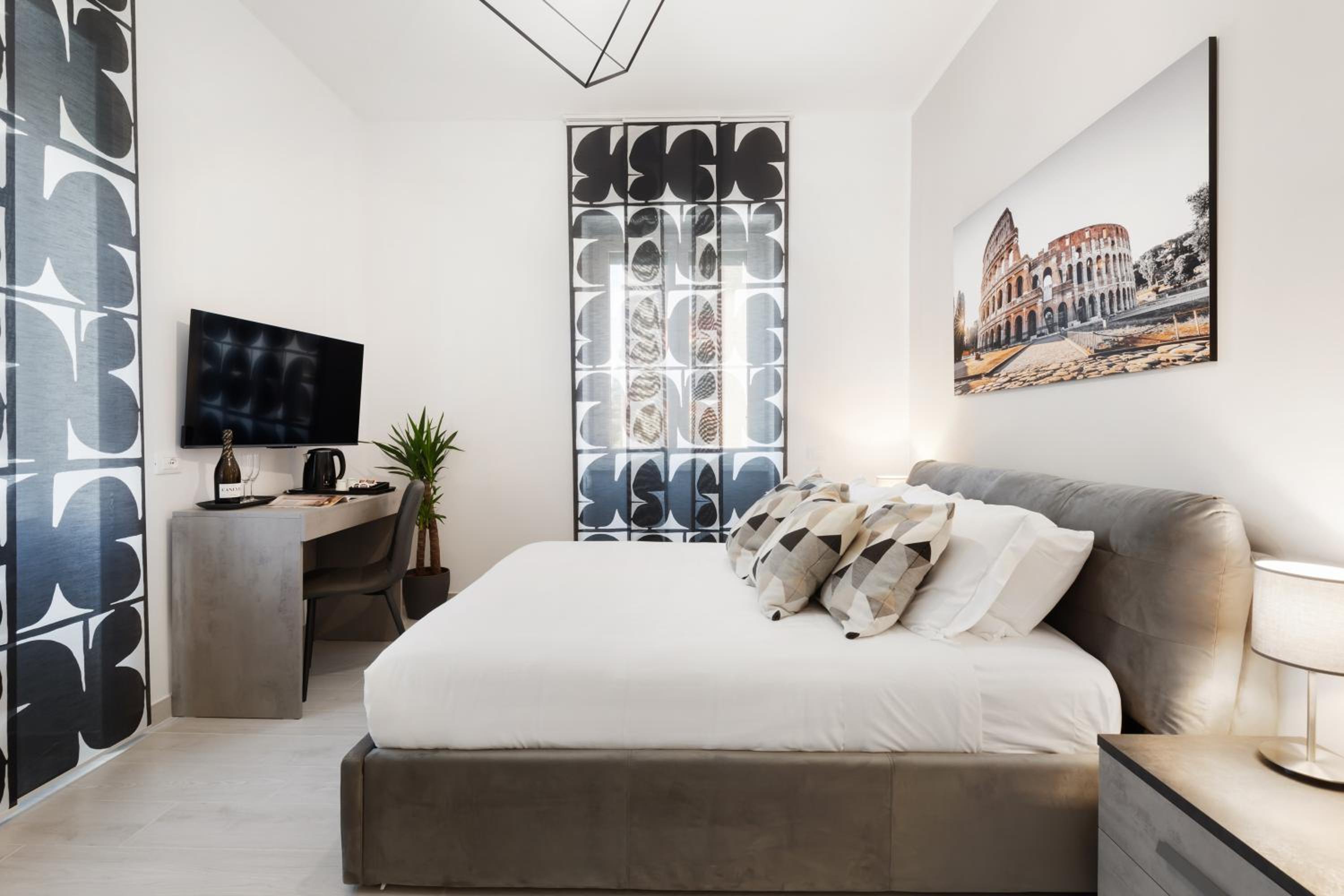 Clodio Welcome - 5 camere arredate con bagno interno - zona comune - condizionatori -
