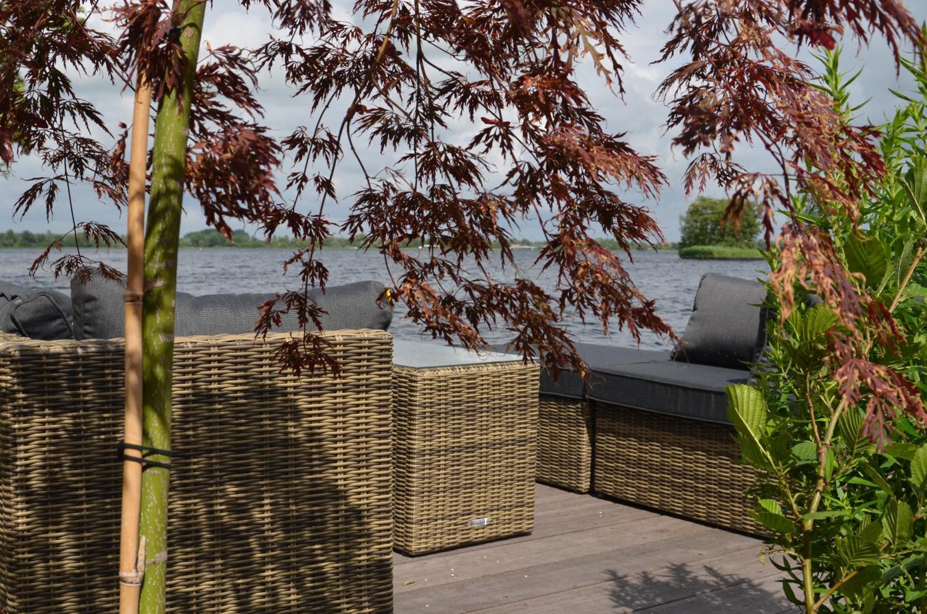 Luxury Experience in Off The Grid Lodge at an Amazing Lake Vinkeveense Plassen