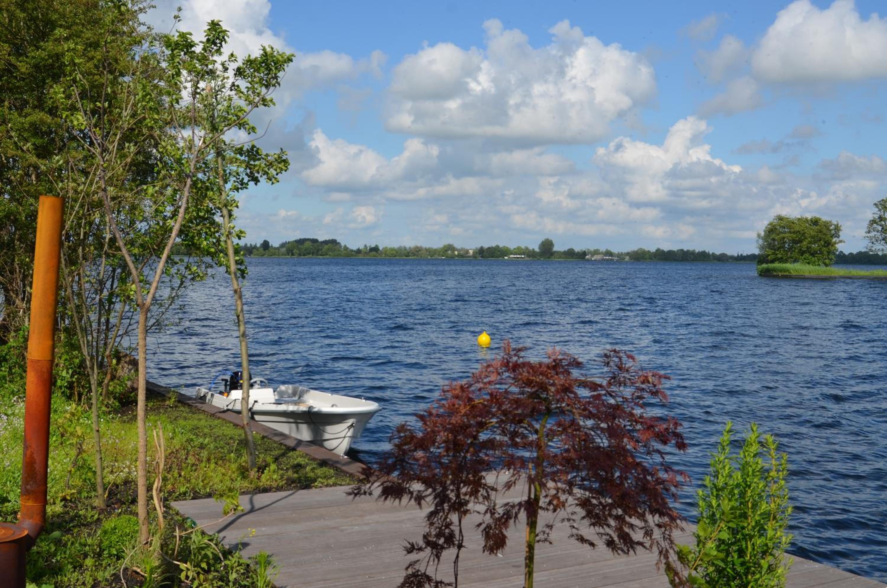 Luxury Experience in Off The Grid Lodge at an Amazing Lake Vinkeveense Plassen