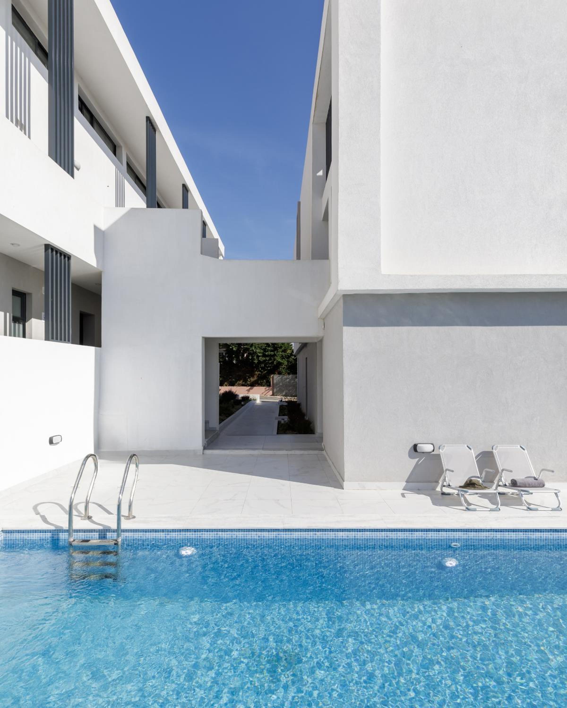 Greek Rooms 1 photo 5